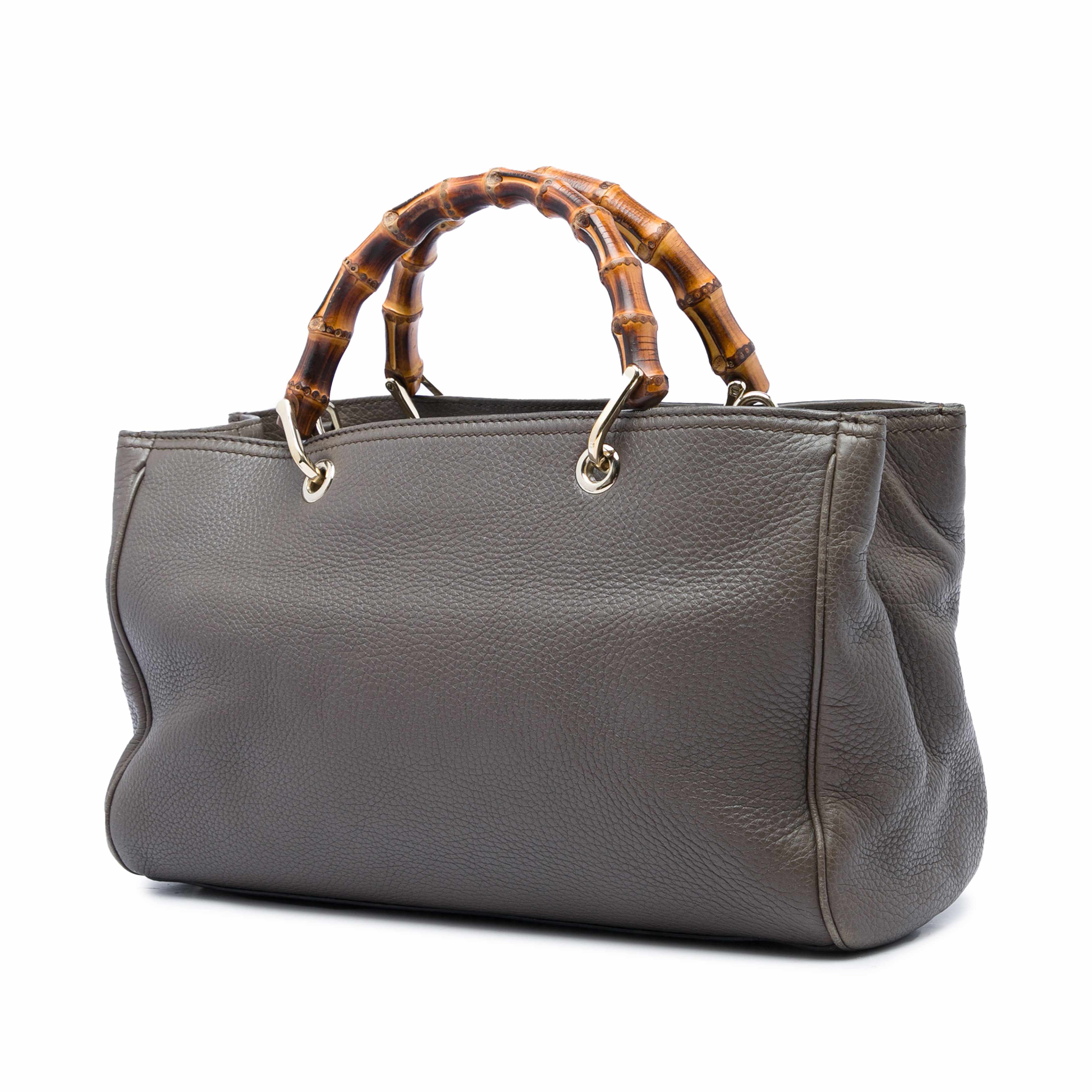 Gucci Medium Calfskin Bamboo Shopper Satchel, från Luxclusif, i färgen brun. Klicka för att öppna bilden i stort format