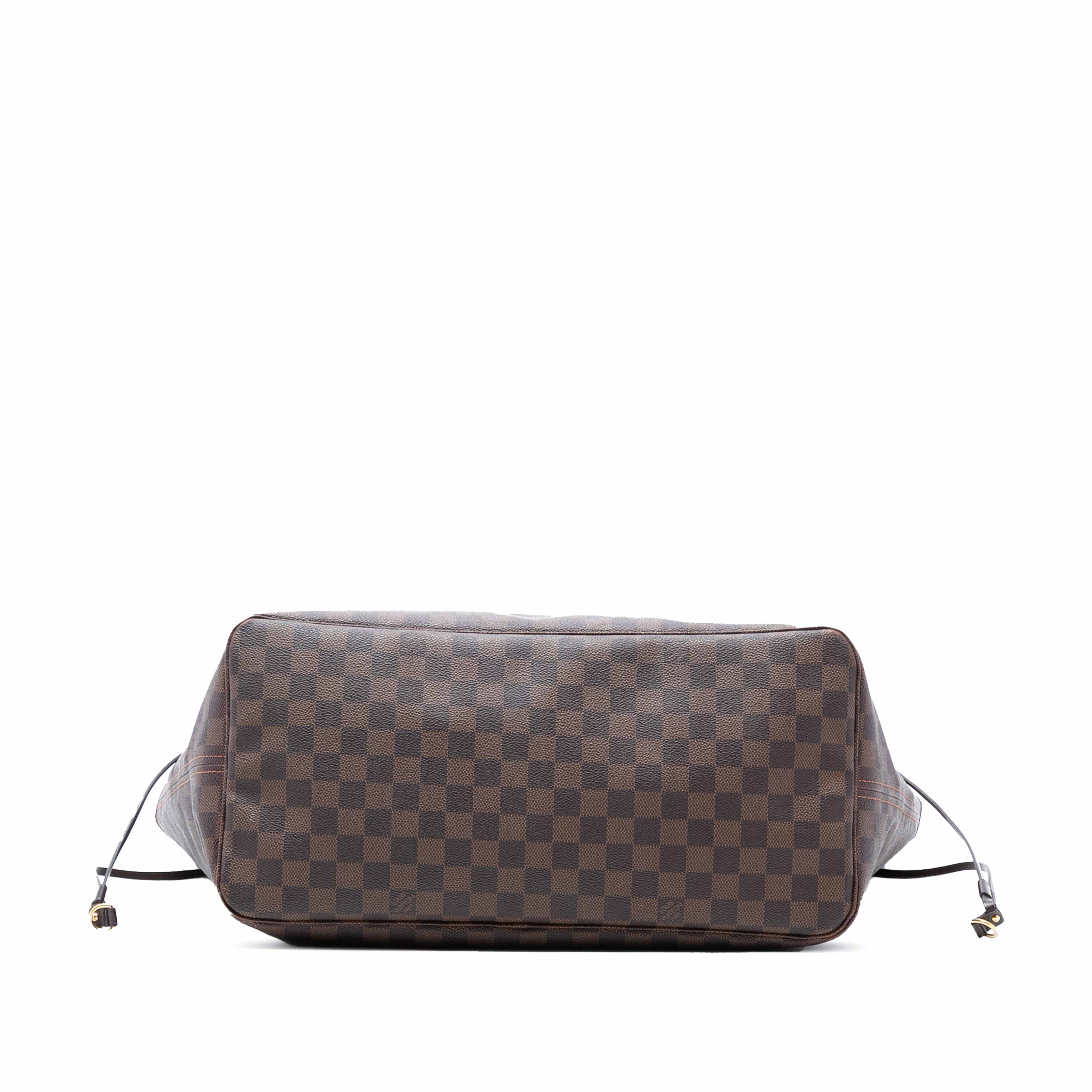 Louis Vuitton Damier Ebene Neverfull Gm, från Luxclusif, i färgen brown. Klicka för att öppna bilden i stort format