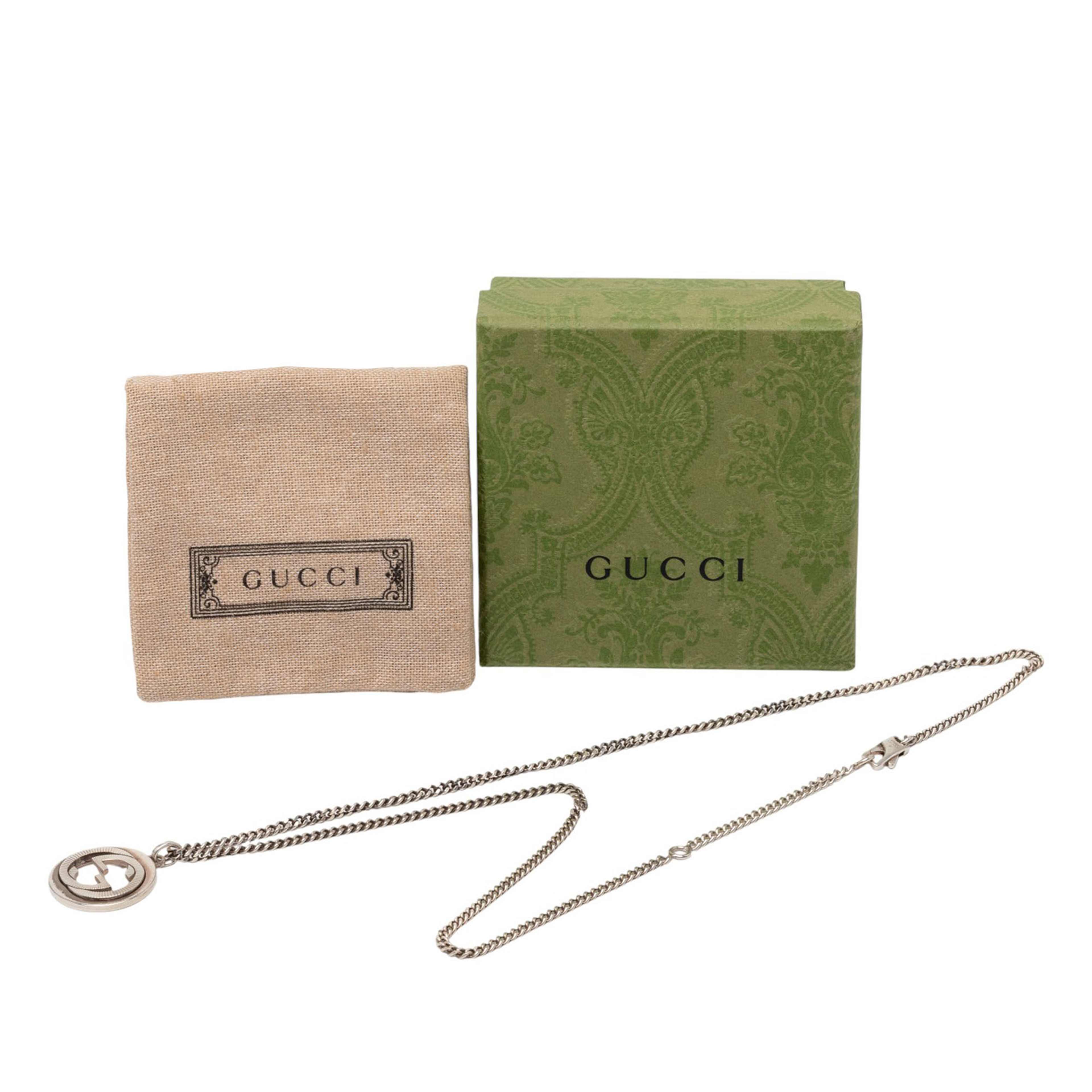 Gucci Sterling Silver Interlocking G Necklace, från Luxclusif, i färgen silver. Klicka för att öppna bilden i stort format