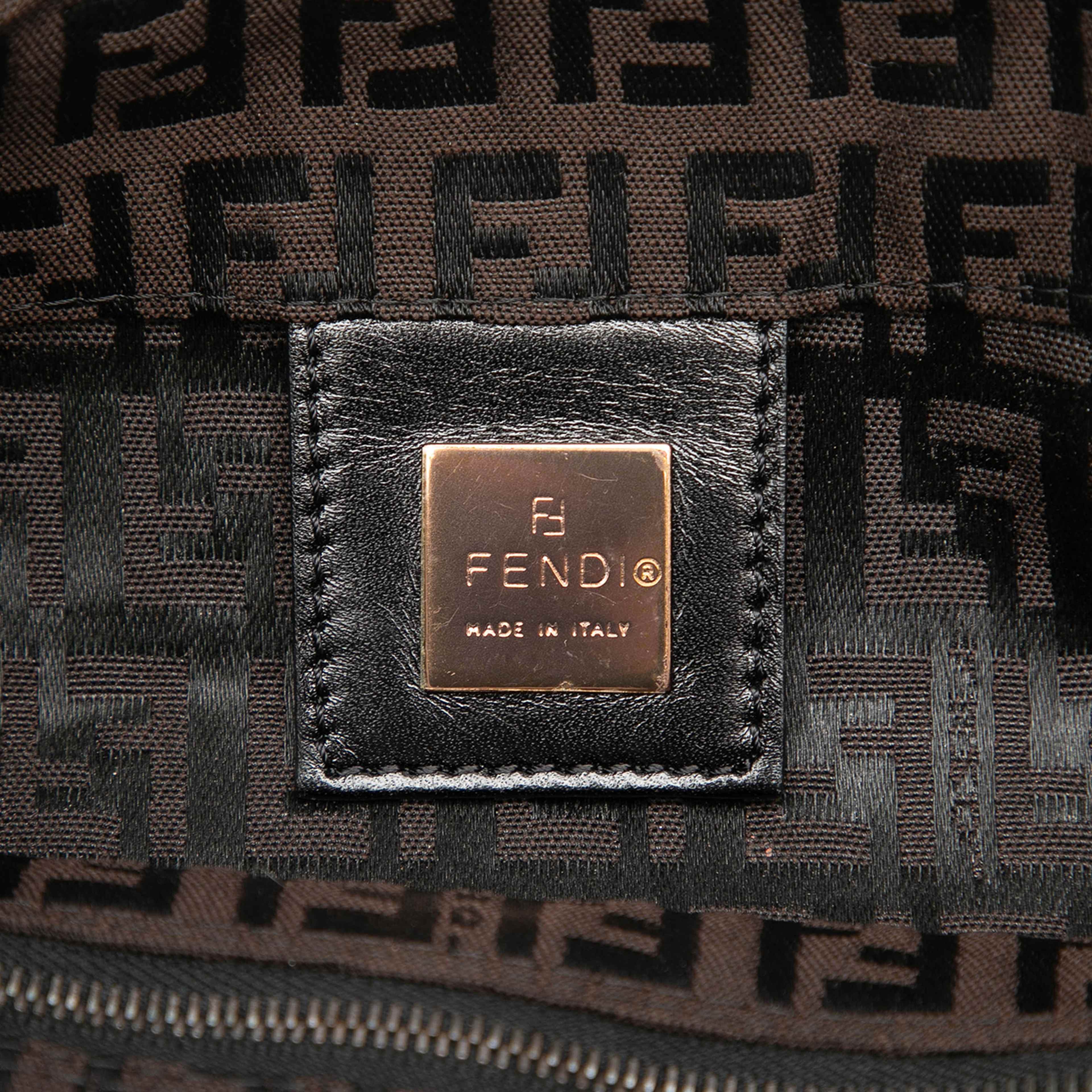 Fendi Zucchino Canvas Tote, från Luxclusif, i färgen brun. Klicka för att öppna bilden i stort format