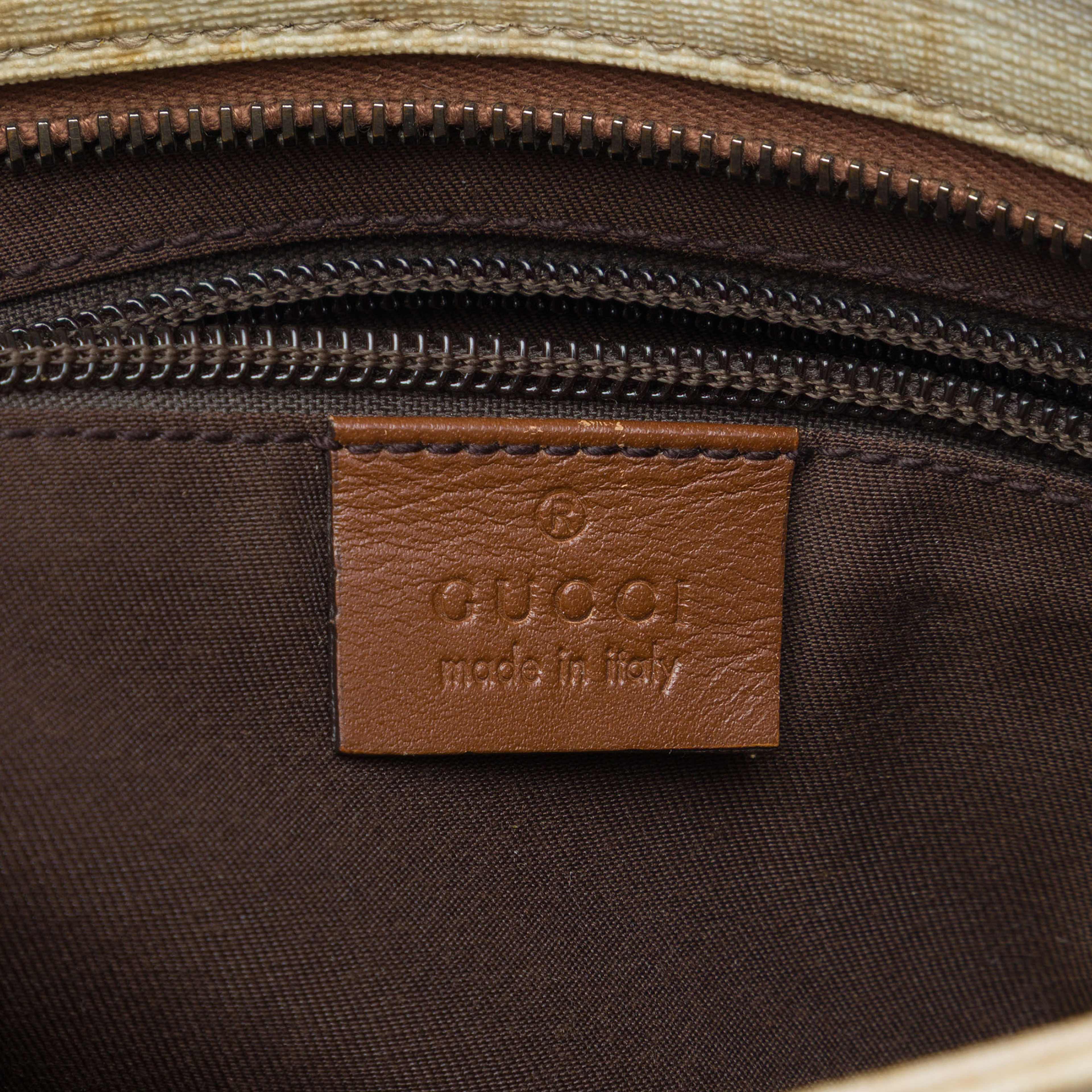 Gucci Gg Supreme Web Crossbody, från Luxclusif, i färgen vit. Klicka för att öppna bilden i stort format