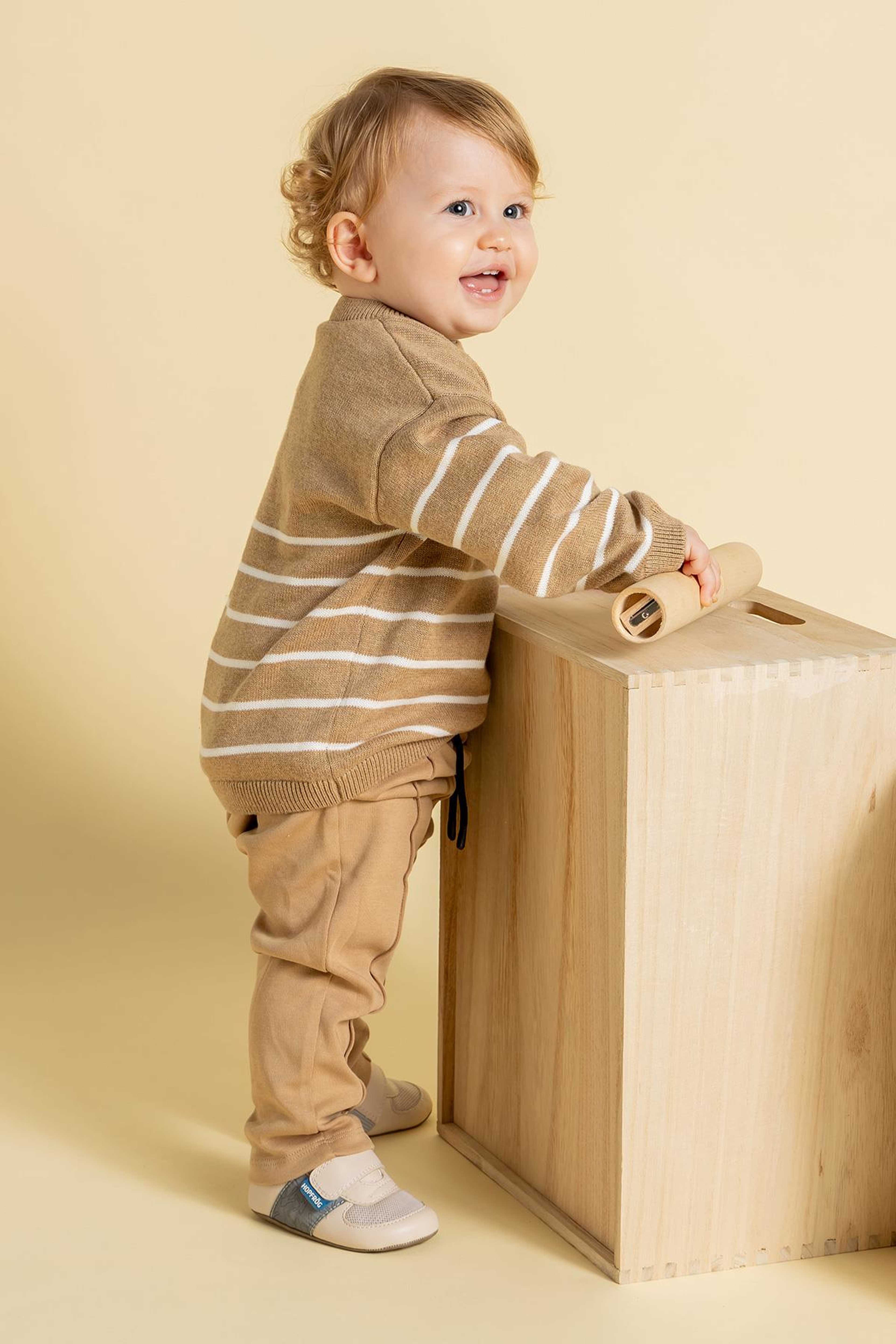 Hopfrög First Prime Barefoot, från Minimoca, i färgen cool beige. Klicka för att öppna bilden i stort format