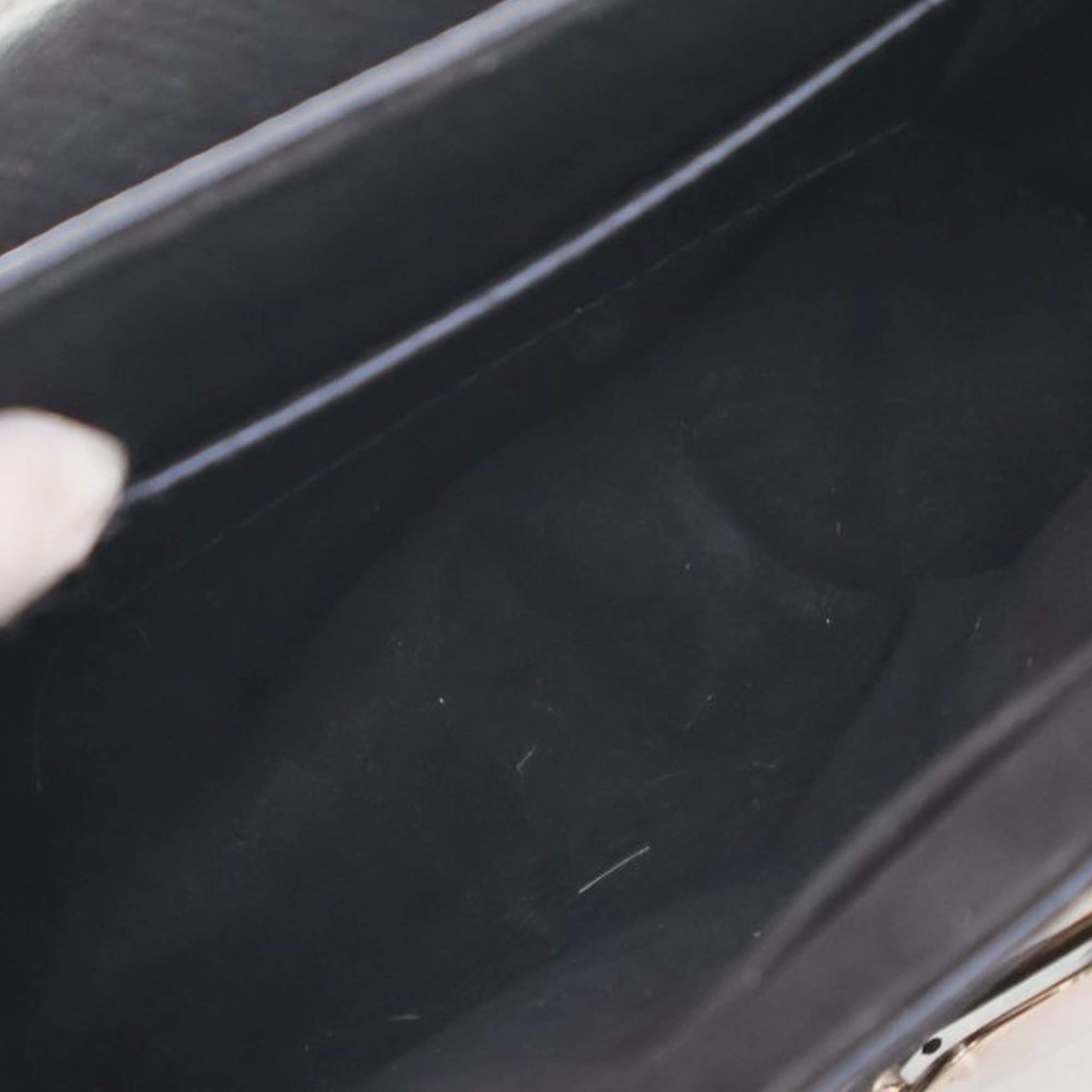 Louis Vuitton Epi Twist Mm, från Luxclusif, i färgen black. Klicka för att öppna bilden i stort format