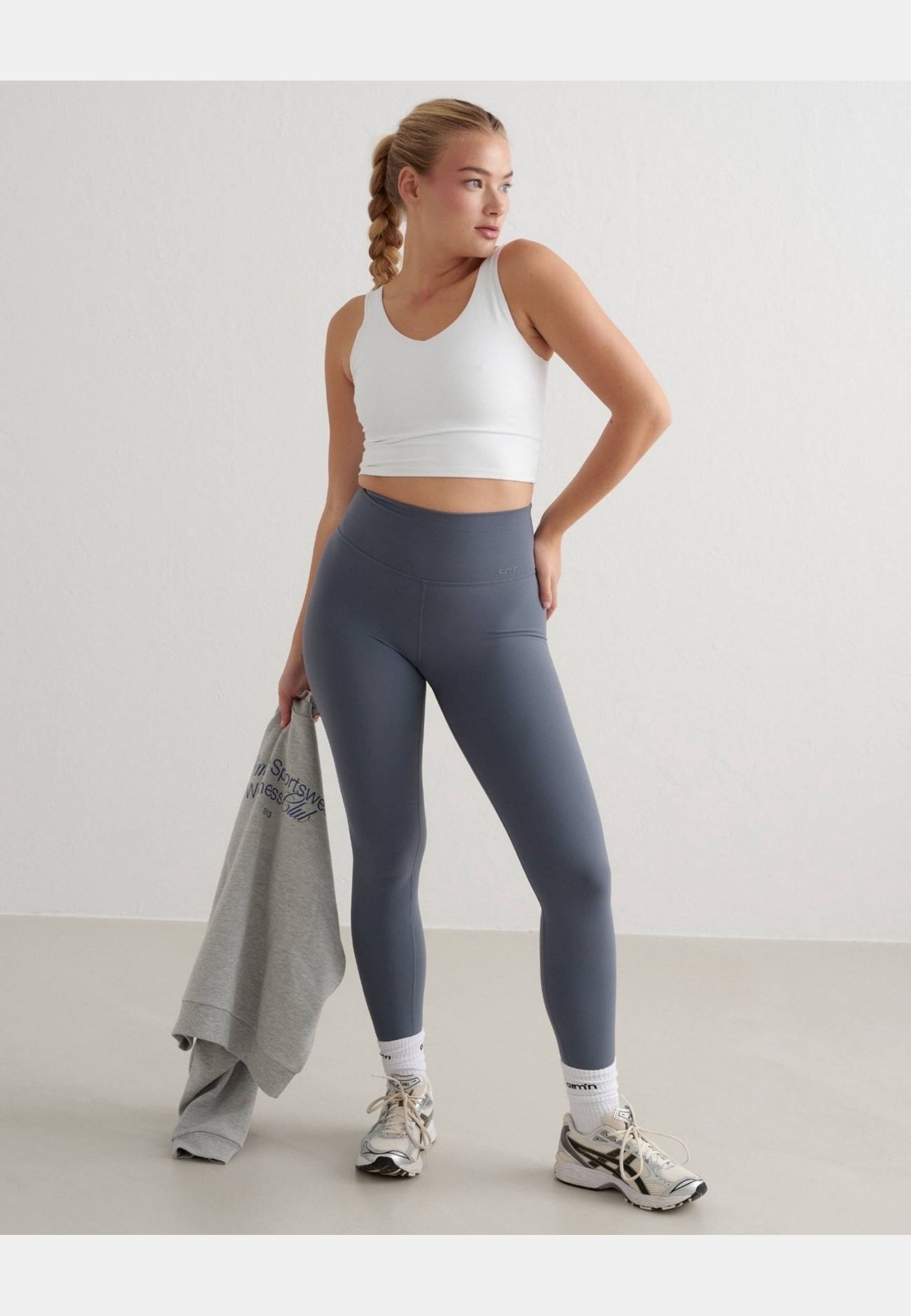 Sense Tall Tights, från aim'n, i färgen storm blue. Klicka för att öppna bilden i stort format