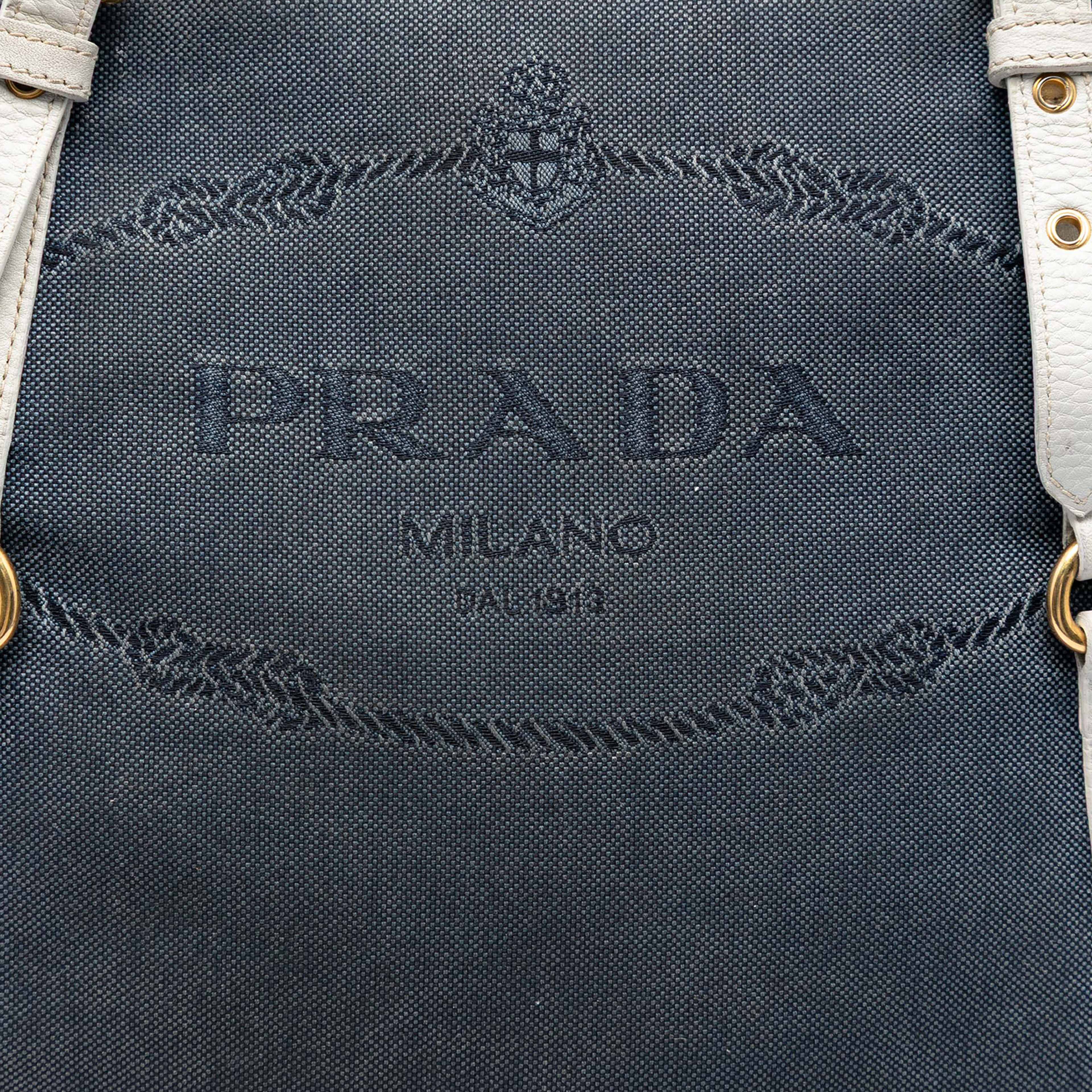 Prada Canvas Canapa Logo Satchel, från Luxclusif, i färgen blå. Klicka för att öppna bilden i stort format