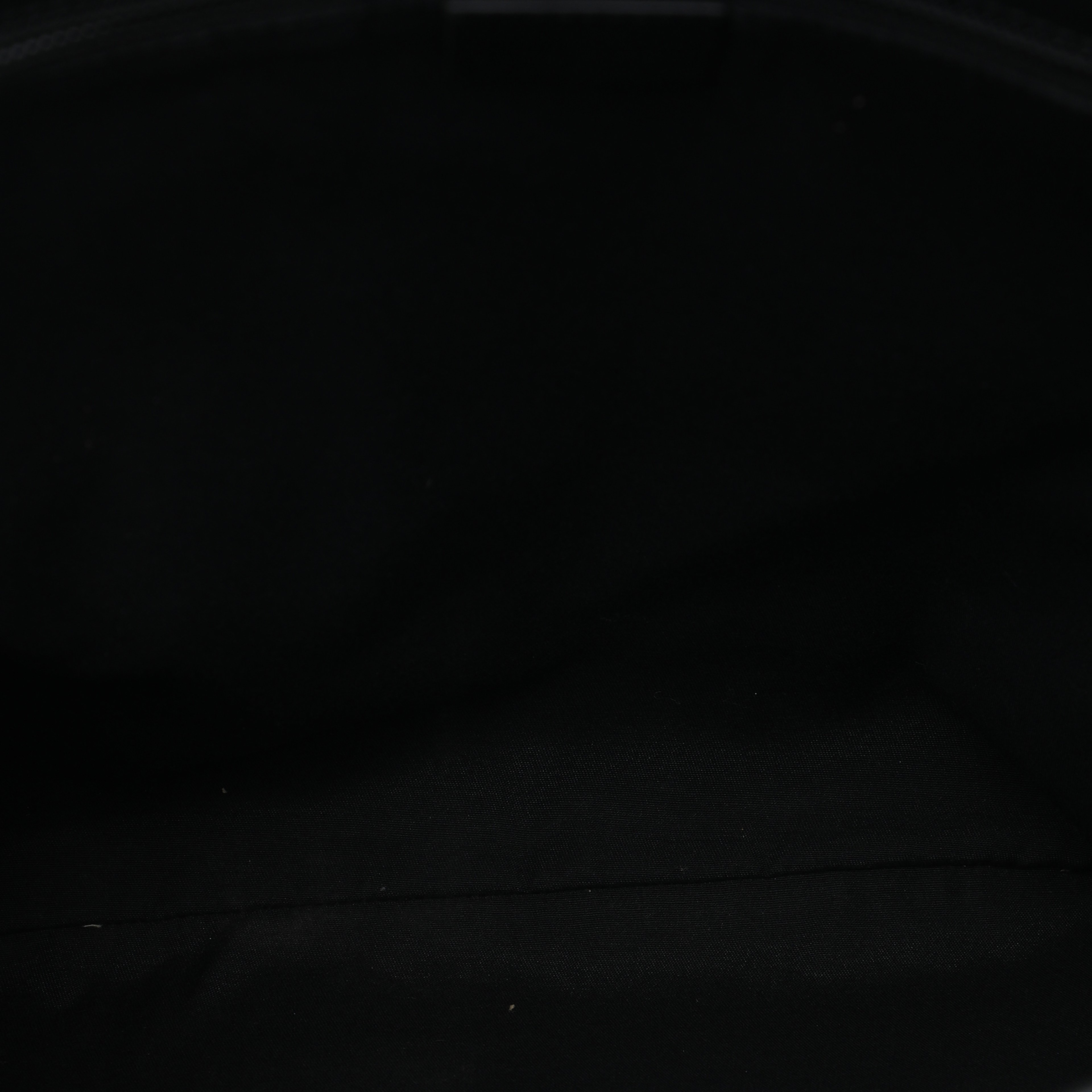 Gucci Gg Crystal Tote, från Luxclusif, i färgen grå. Klicka för att öppna bilden i stort format