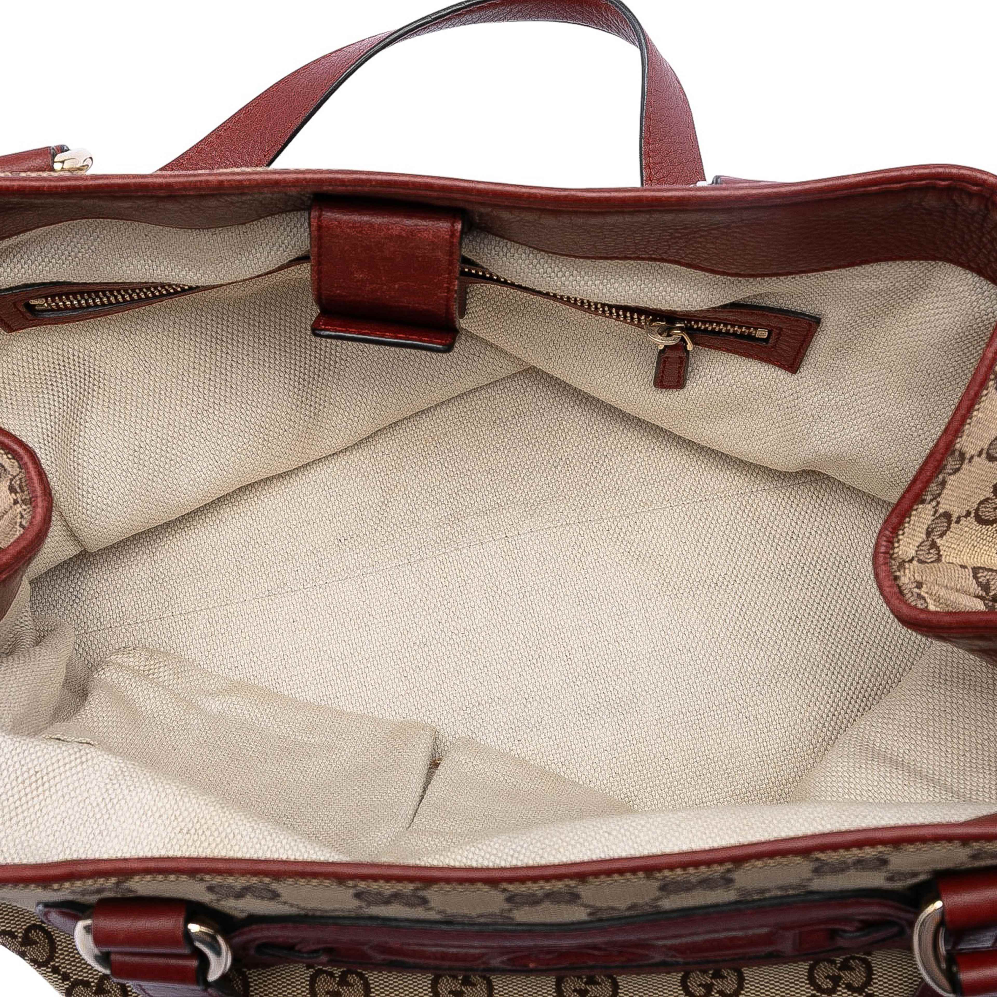 Gucci Medium Gg Canvas Web Dressage Tote, från Luxclusif, i färgen beige. Klicka för att öppna bilden i stort format