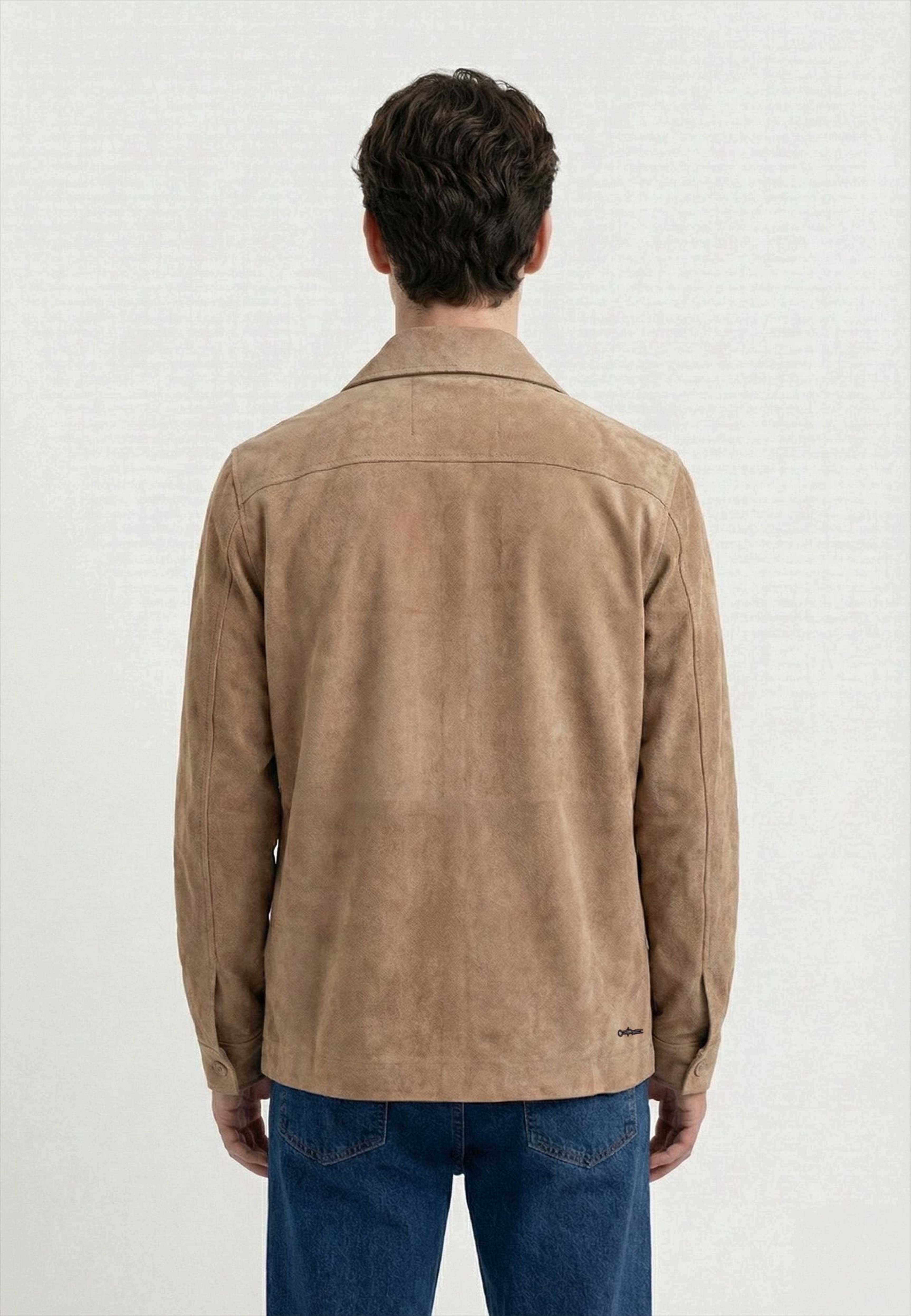 Nash Vegan Suede Jacket, från Ciszere, i färgen brown. Klicka för att öppna bilden i stort format