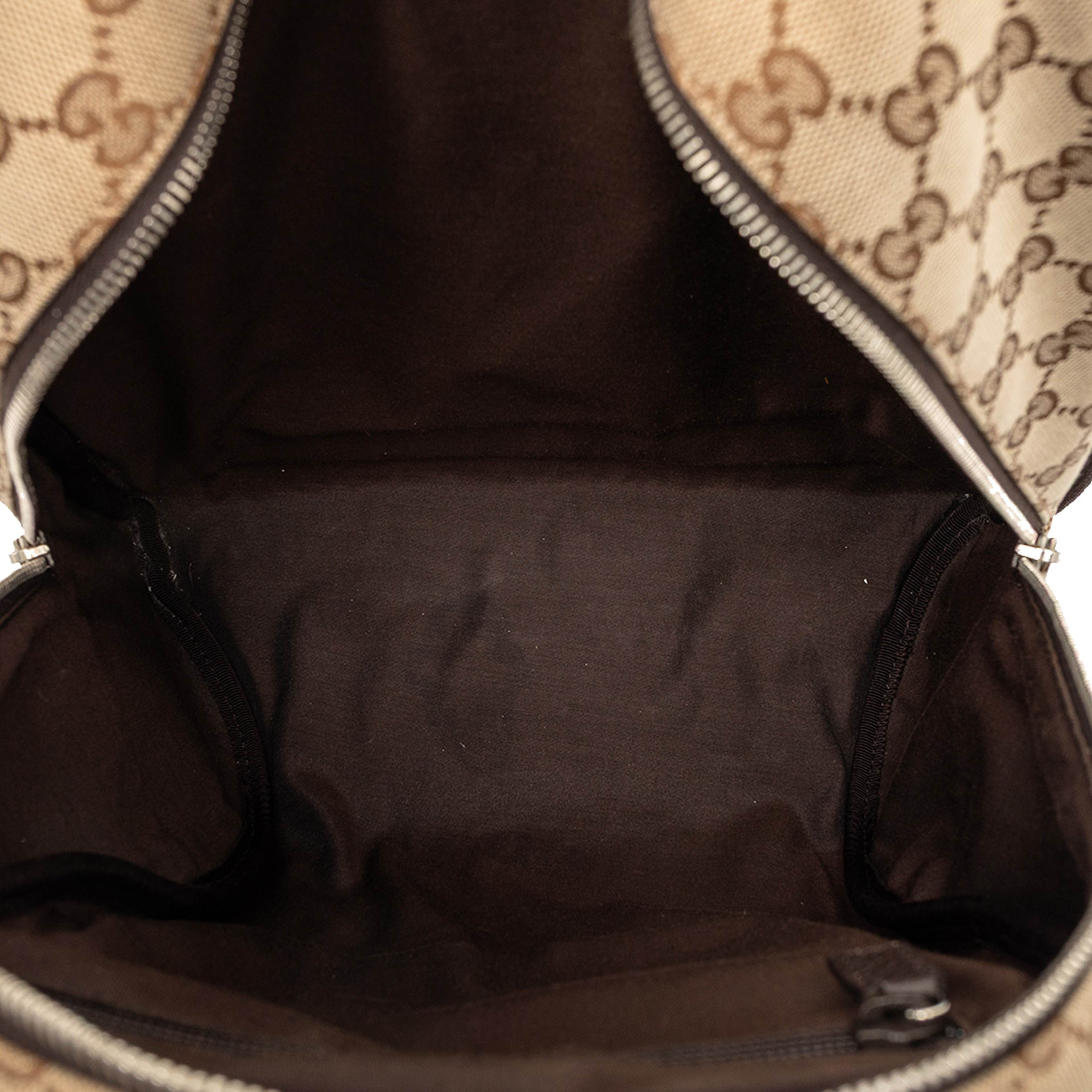 Gucci Gg Canvas Backpack, från Luxclusif, i färgen beige. Klicka för att öppna bilden i stort format