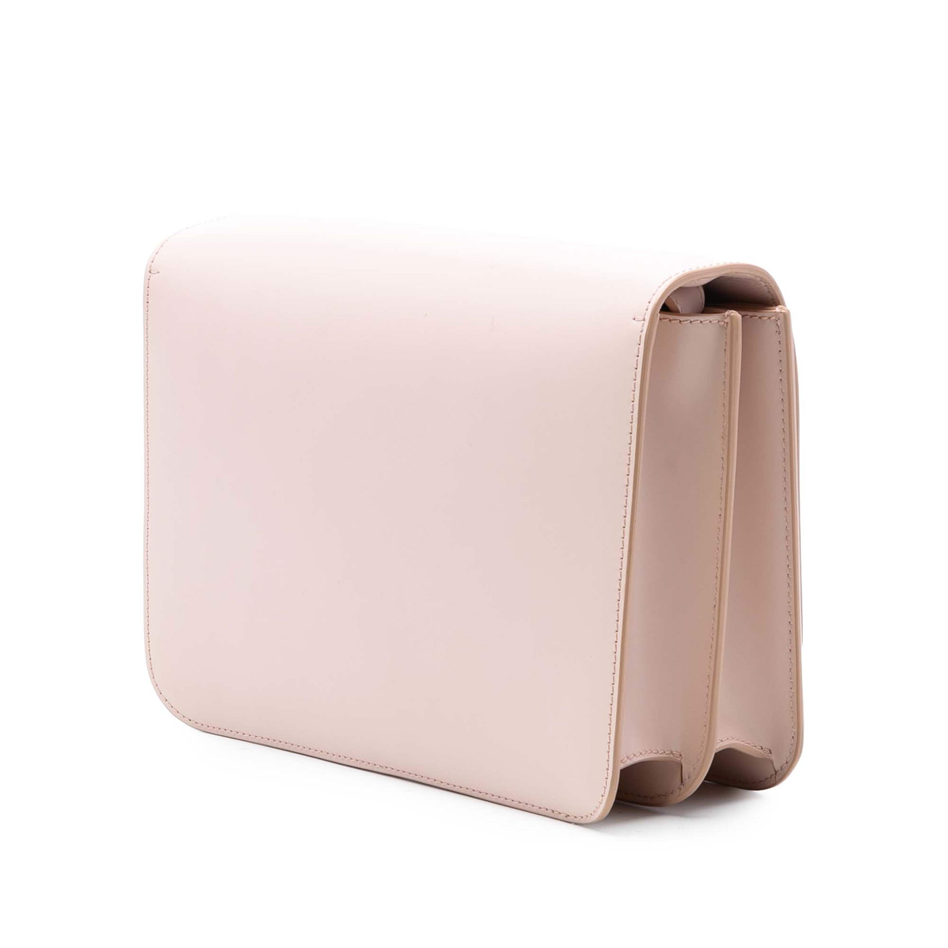 Burberry Medium Smooth Calfskin Tb Monogram Crossbody, från Luxclusif, i färgen light pink. Klicka för att öppna bilden i stort format