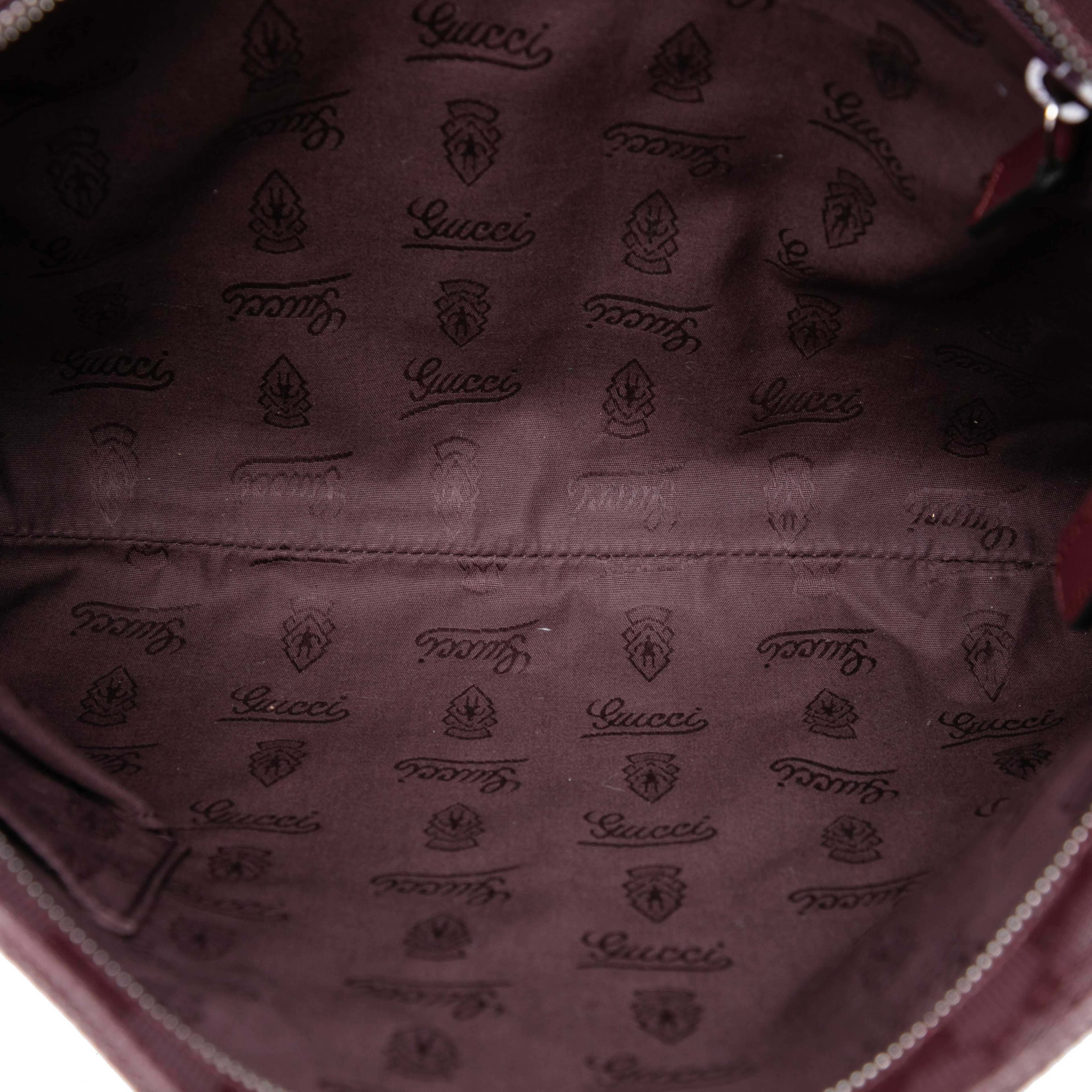 Gucci Gg Imprime Crossbody, från Luxclusif, i färgen röd. Klicka för att öppna bilden i stort format
