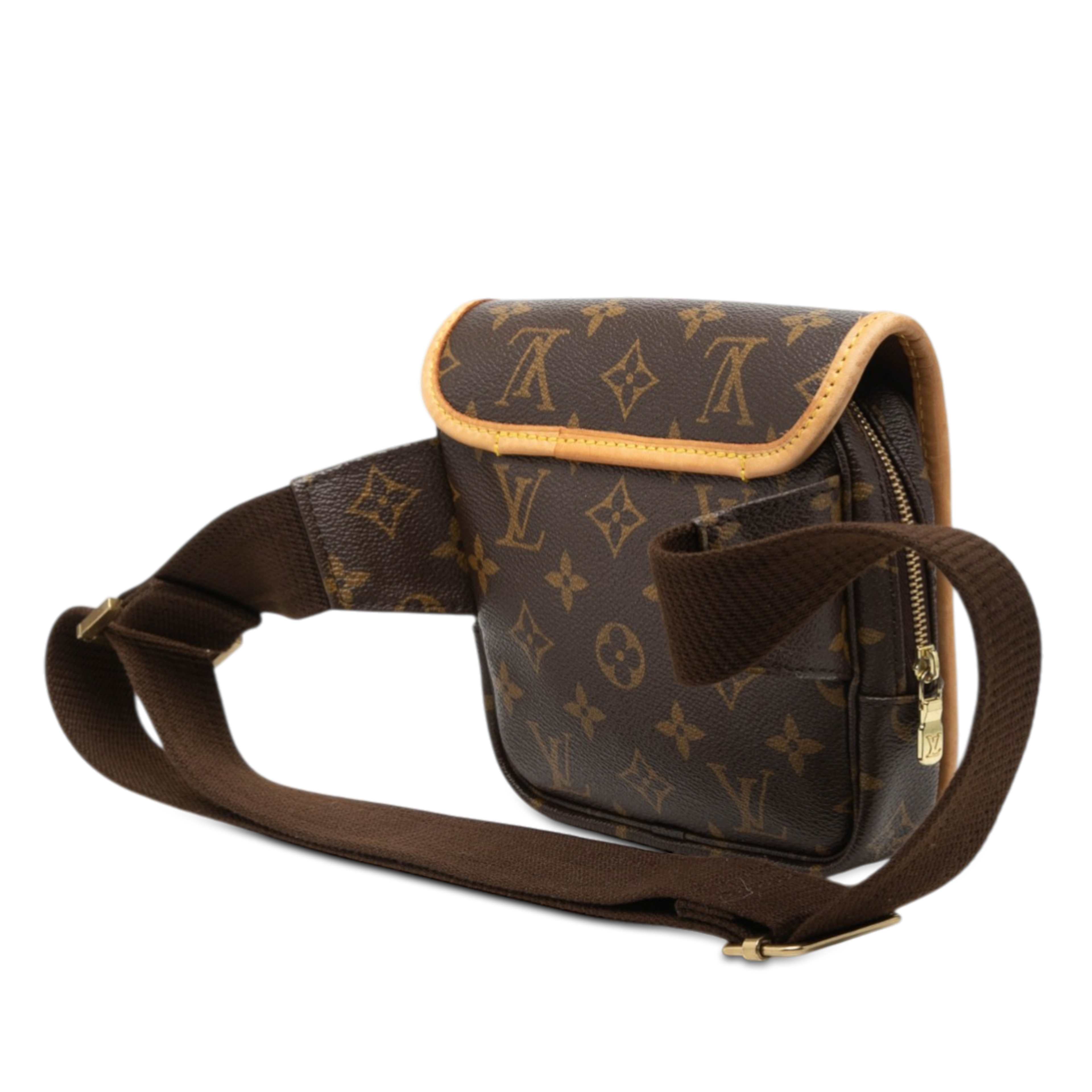 Louis Vuitton Monogram Bosphore Belt Bag, från Luxclusif, i färgen brown. Klicka för att öppna bilden i stort format