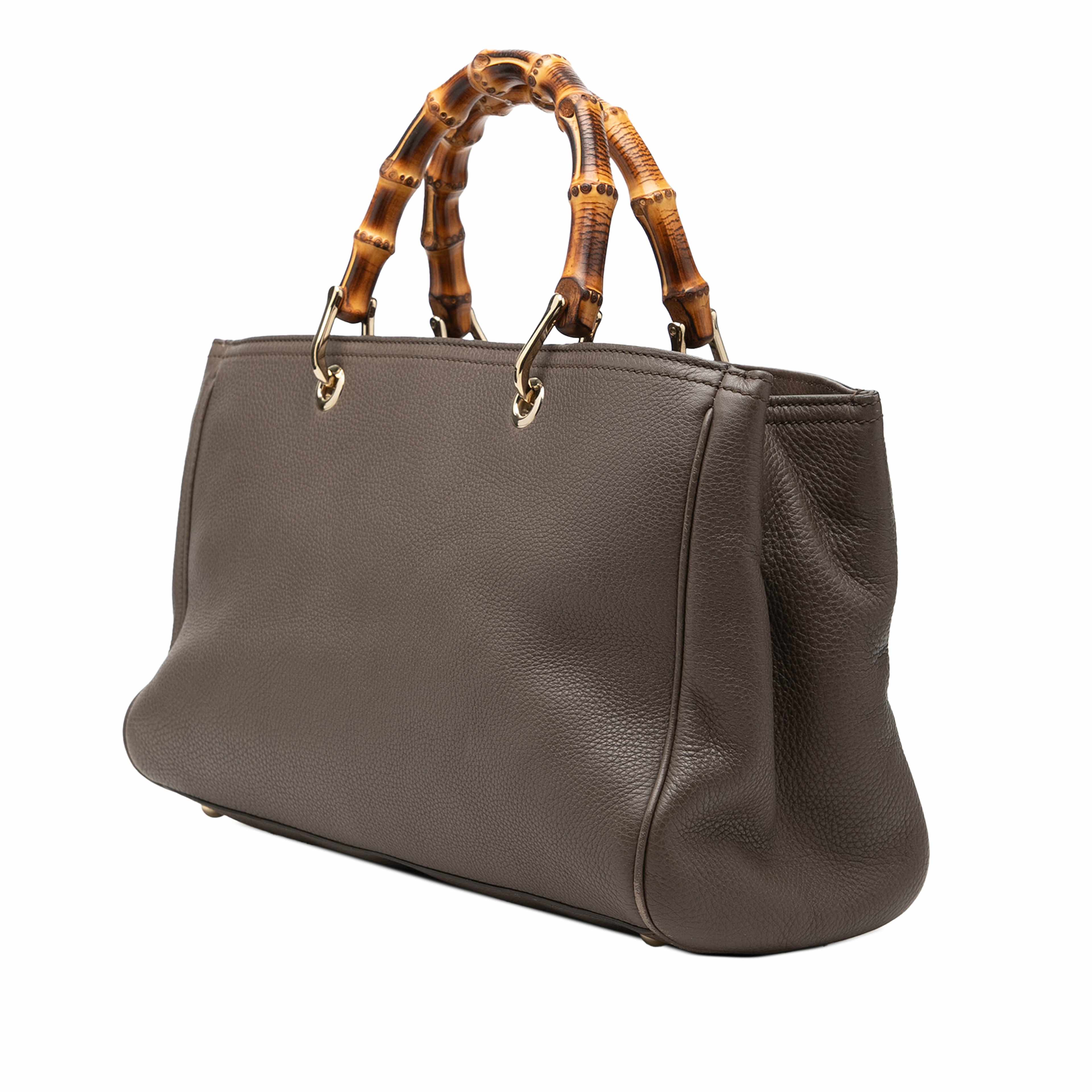 Gucci Medium Calfskin Bamboo Shopper Satchel, från Luxclusif, i färgen brun. Klicka för att öppna bilden i stort format