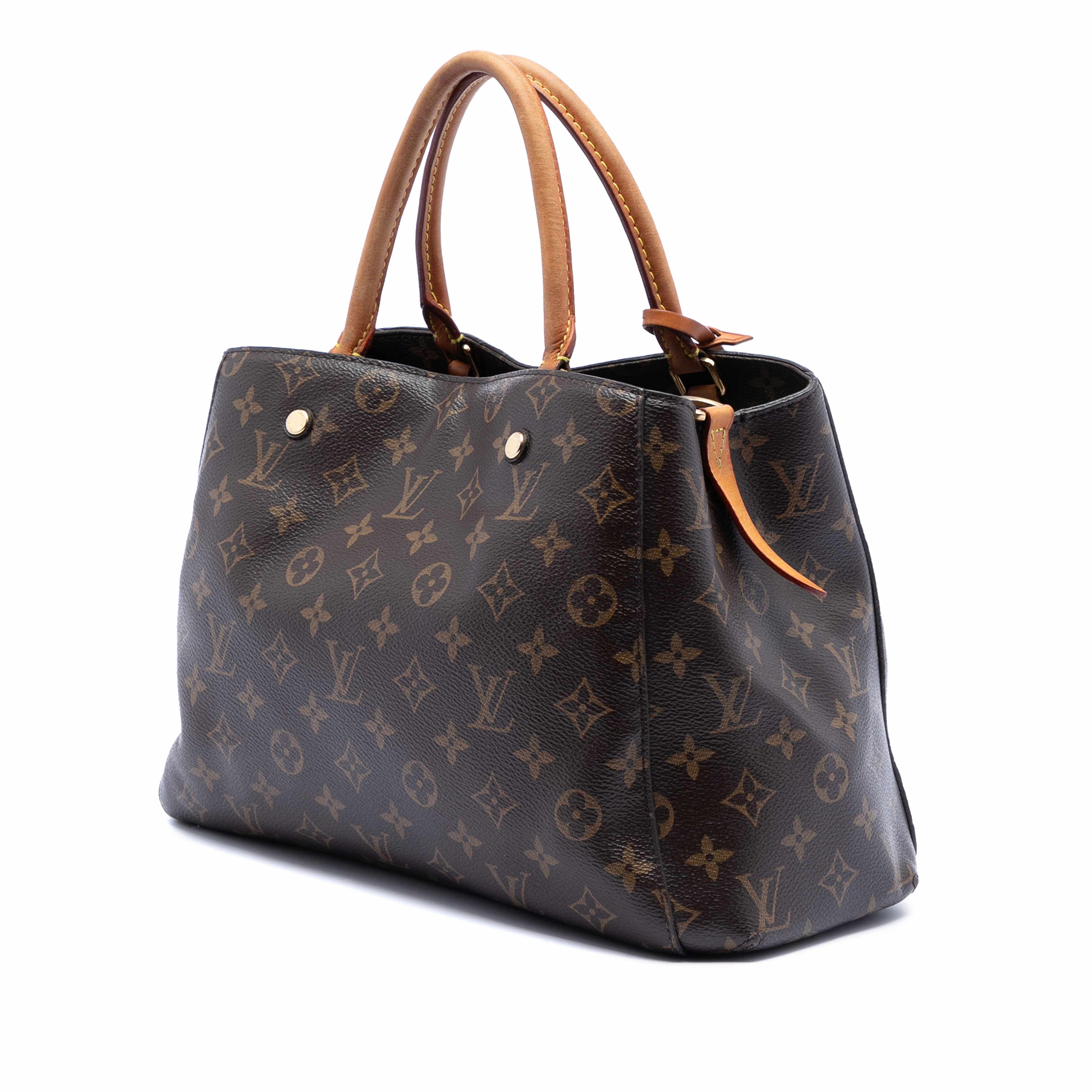 Louis Vuitton Monogram Montaigne Mm, från Luxclusif, i färgen brown. Klicka för att öppna bilden i stort format