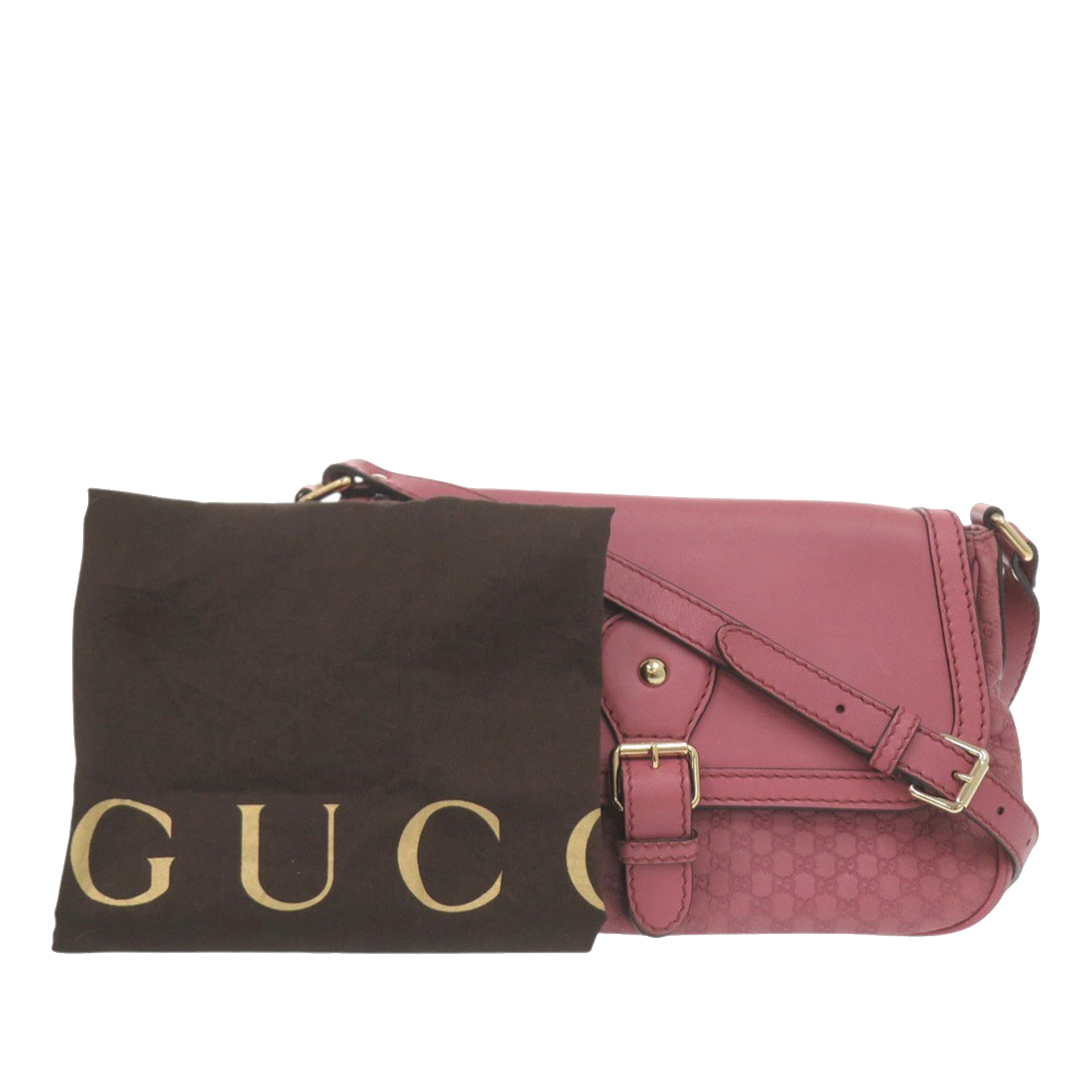 Gucci Microguccissima Sukey Crossbody, från Luxclusif, i färgen rosa. Klicka för att öppna bilden i stort format