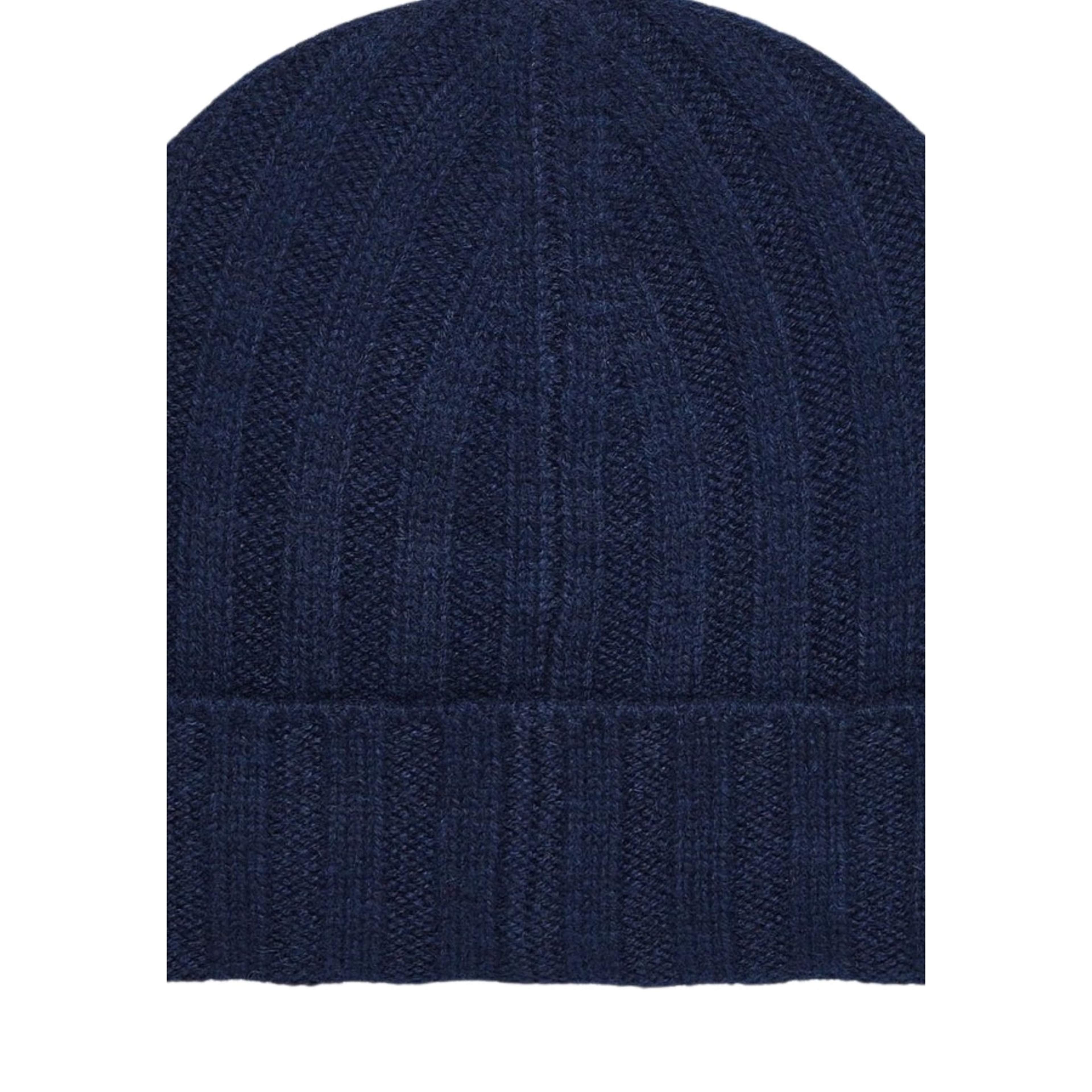 Wool Beanie, från John Henric, i färgen mörkblå. Klicka för att öppna bilden i stort format