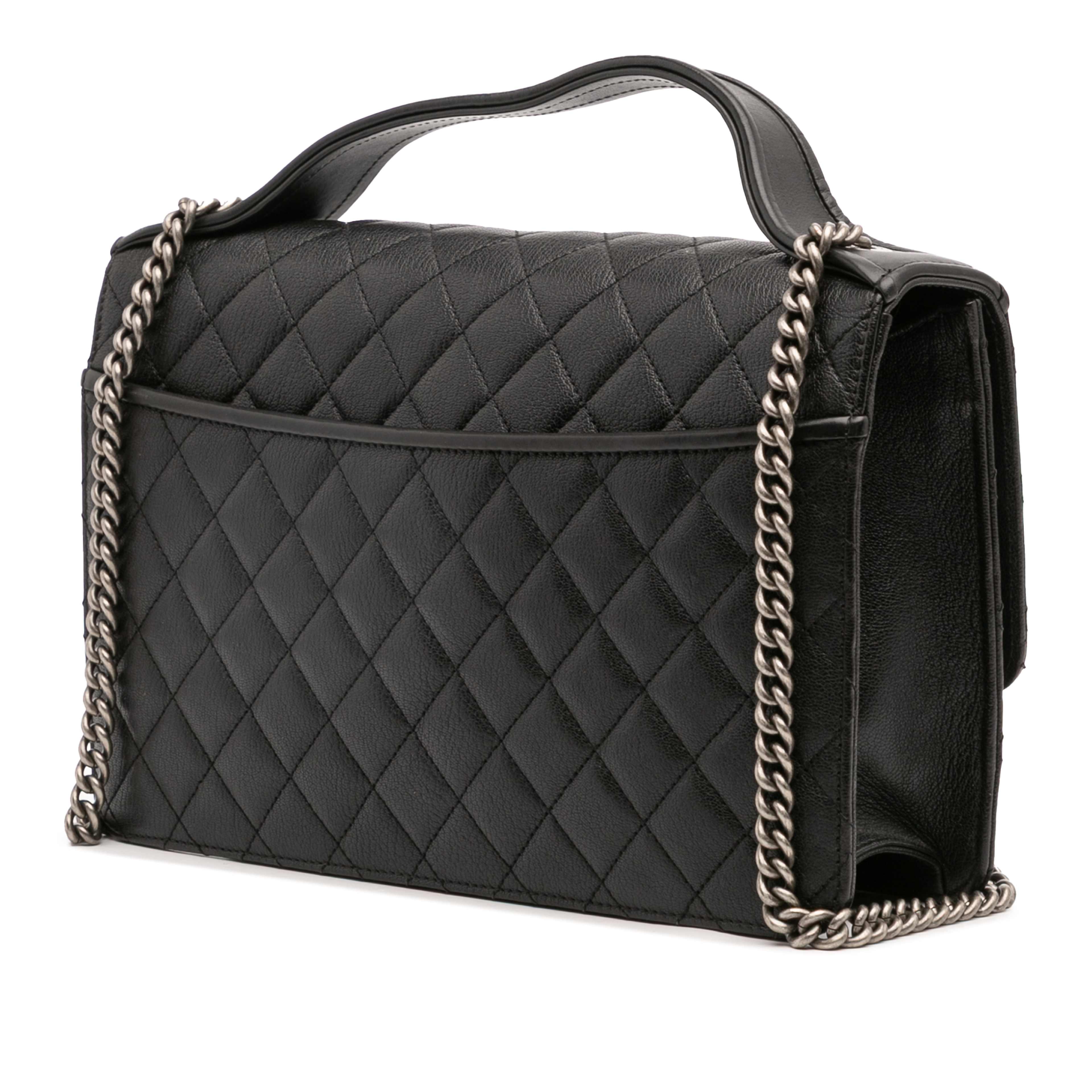 Chanel Medium Quilted Goatskin Cc University Flap, från Luxclusif, i färgen svart. Klicka för att öppna bilden i stort format