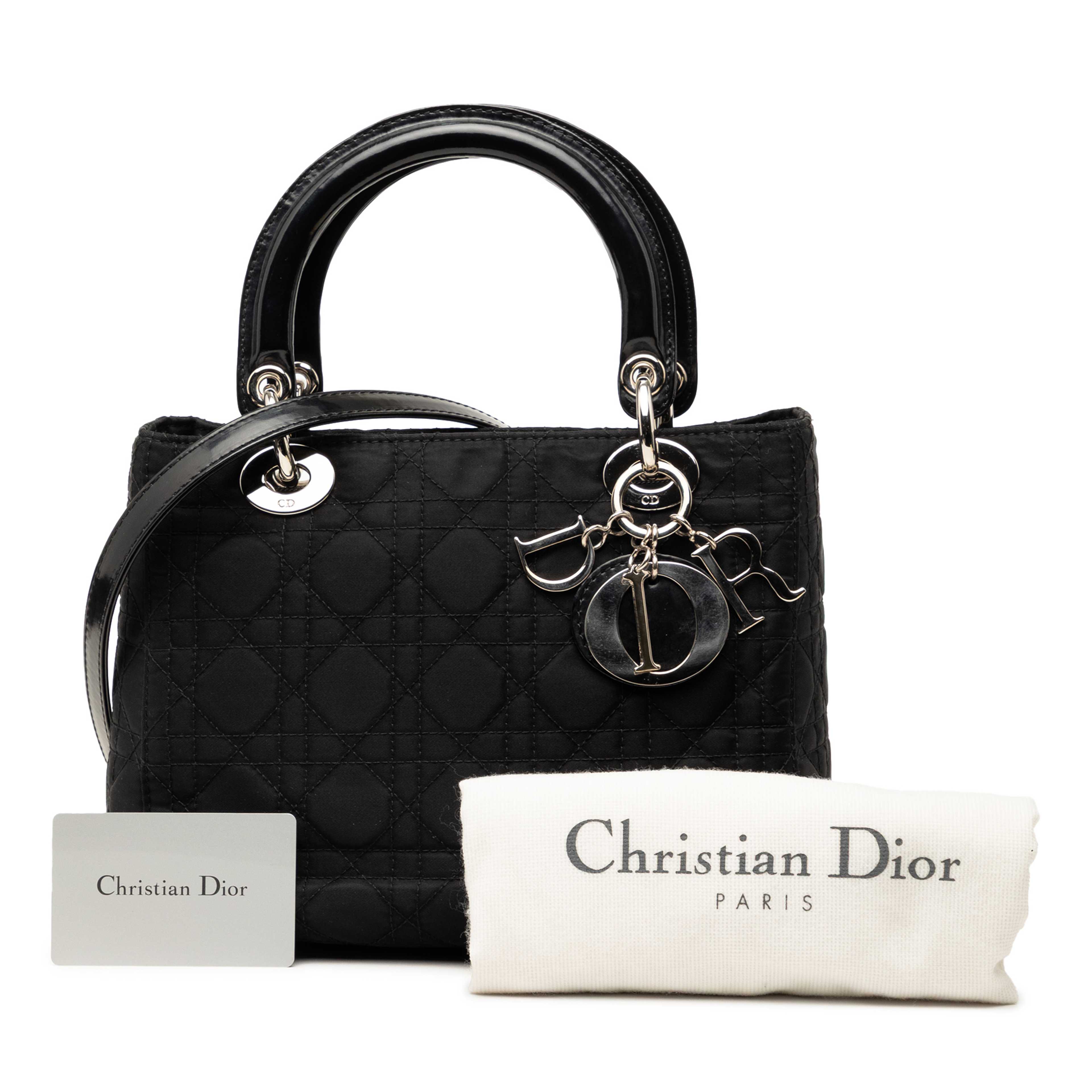 Dior Medium Nylon Cannage Lady Dior, från Luxclusif, i färgen svart. Klicka för att öppna bilden i stort format
