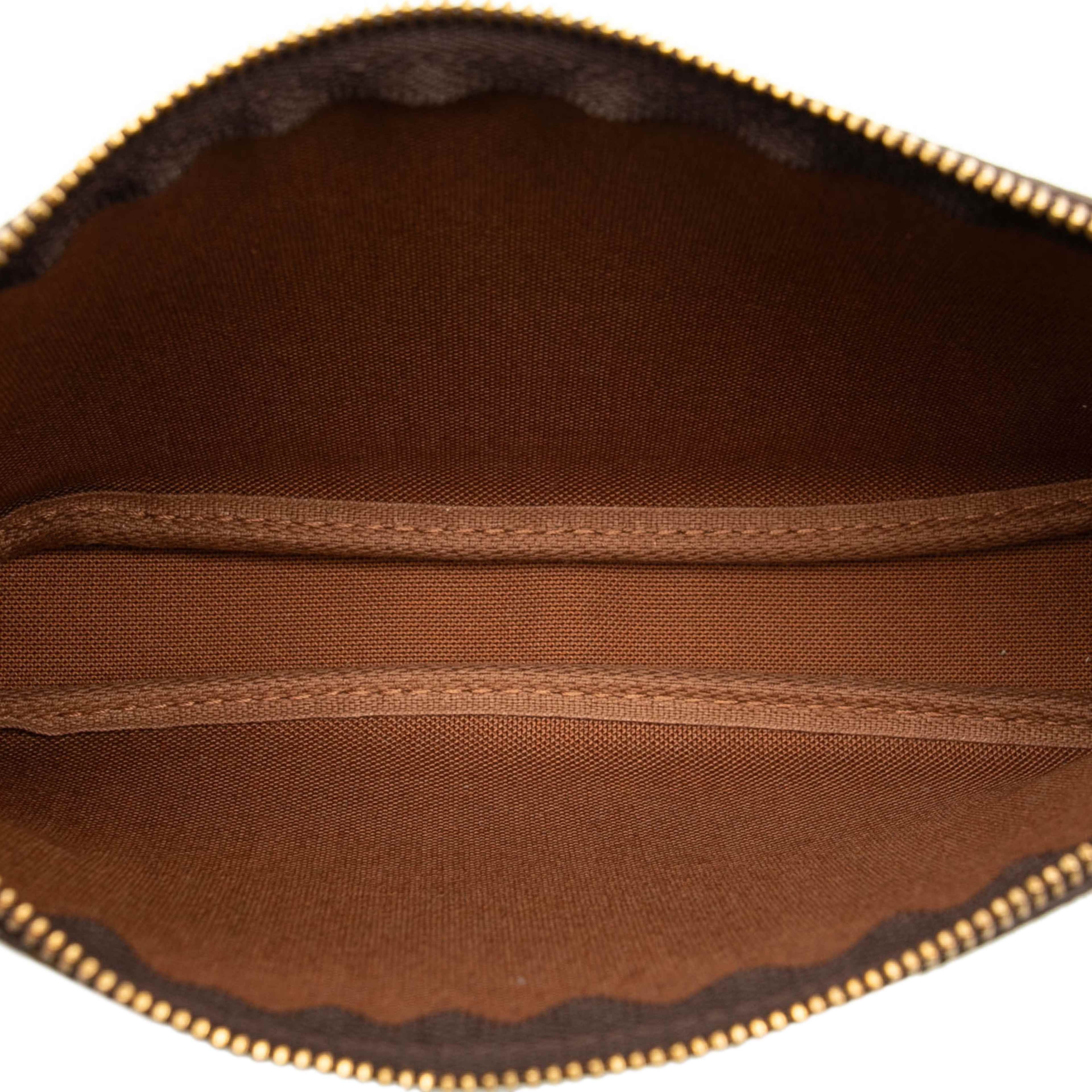 Louis Vuitton Monogram Pochette Accessoires, från Luxclusif, i färgen brown. Klicka för att öppna bilden i stort format