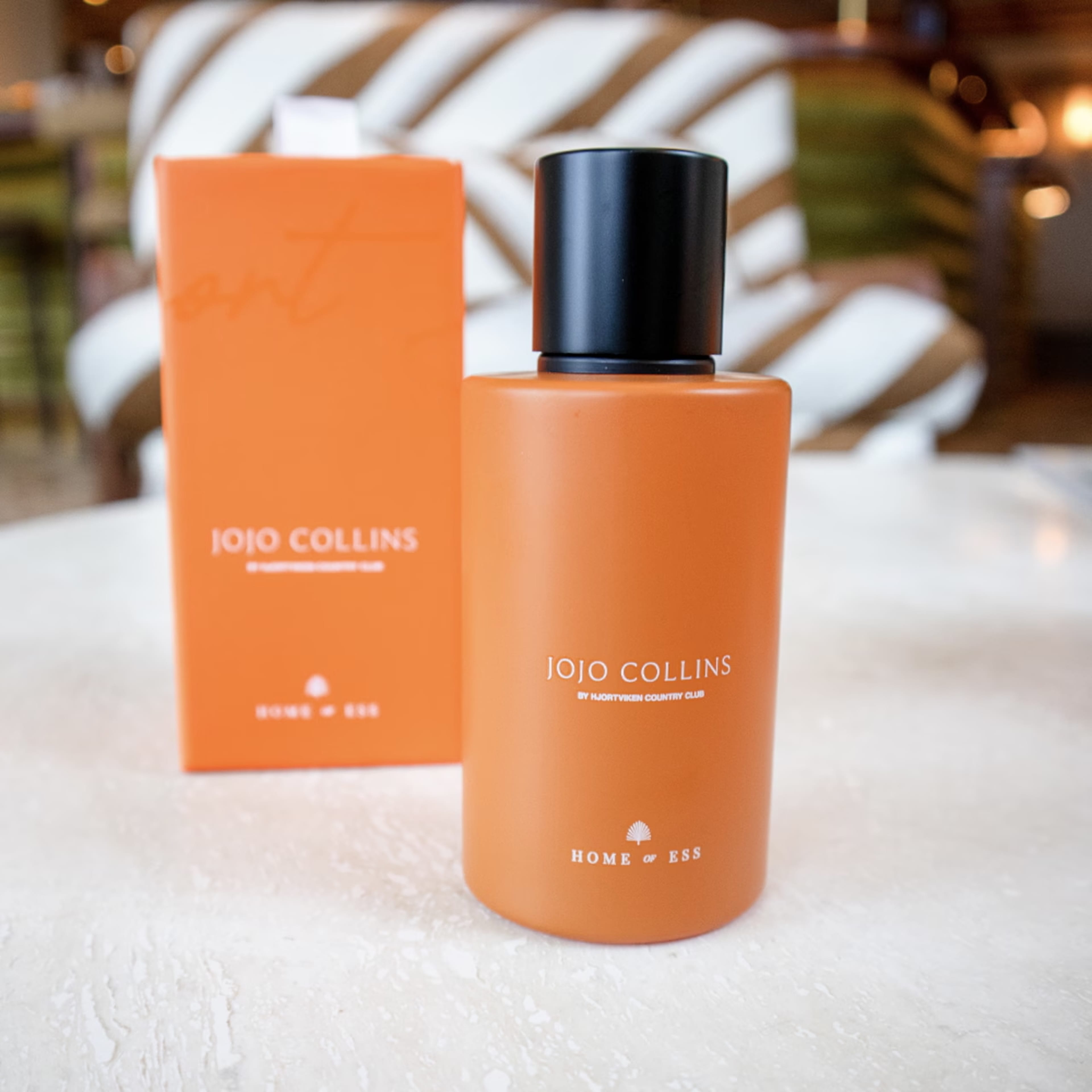 Jojo Collins By Hjortviken - Rumspray, från Home of ESS, i färgen orange. Klicka för att öppna bilden i stort format