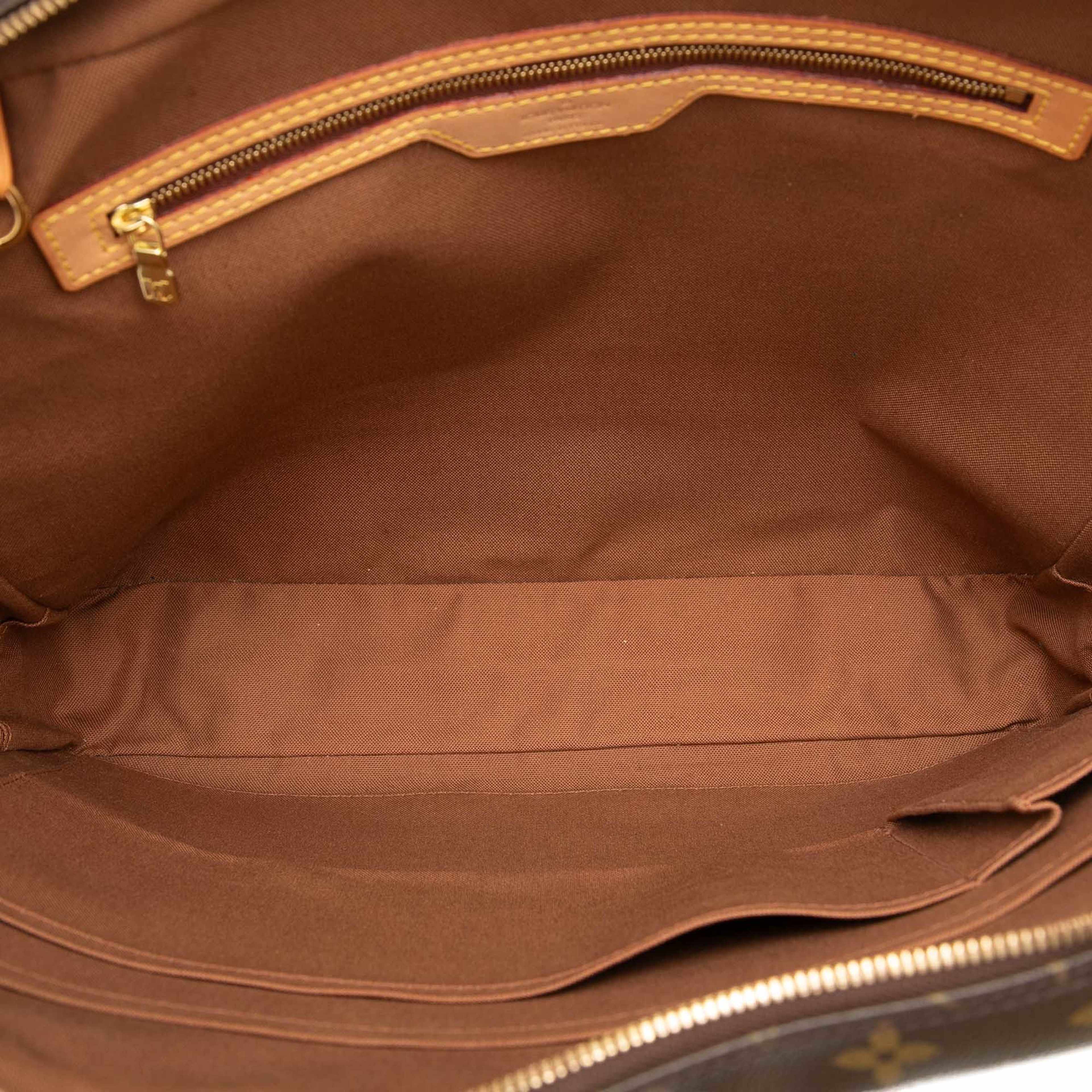Louis Vuitton Monogram Porte Documents Pegase, från Luxclusif, i färgen brun. Klicka för att öppna bilden i stort format