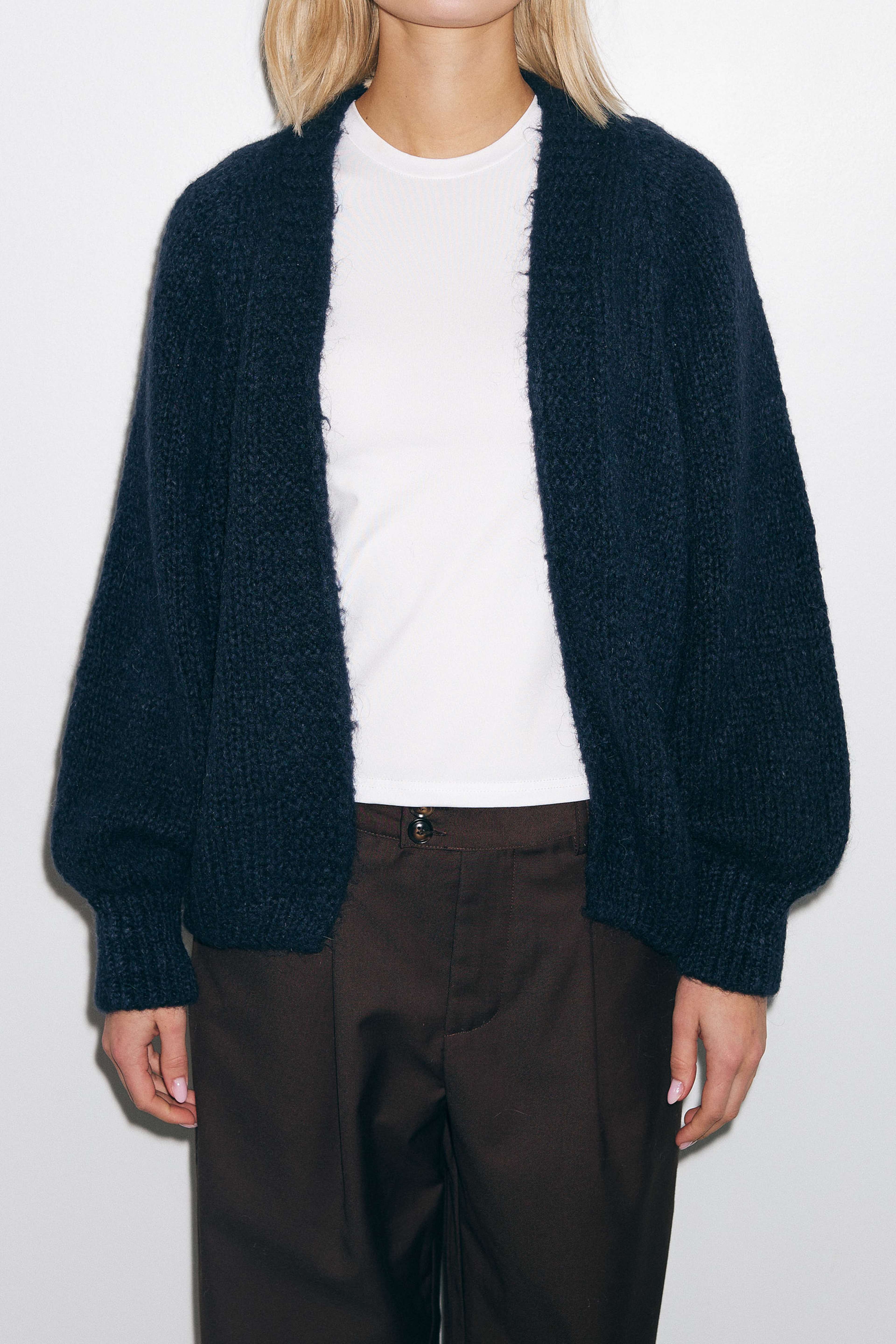 Fora Sticka Cardigan