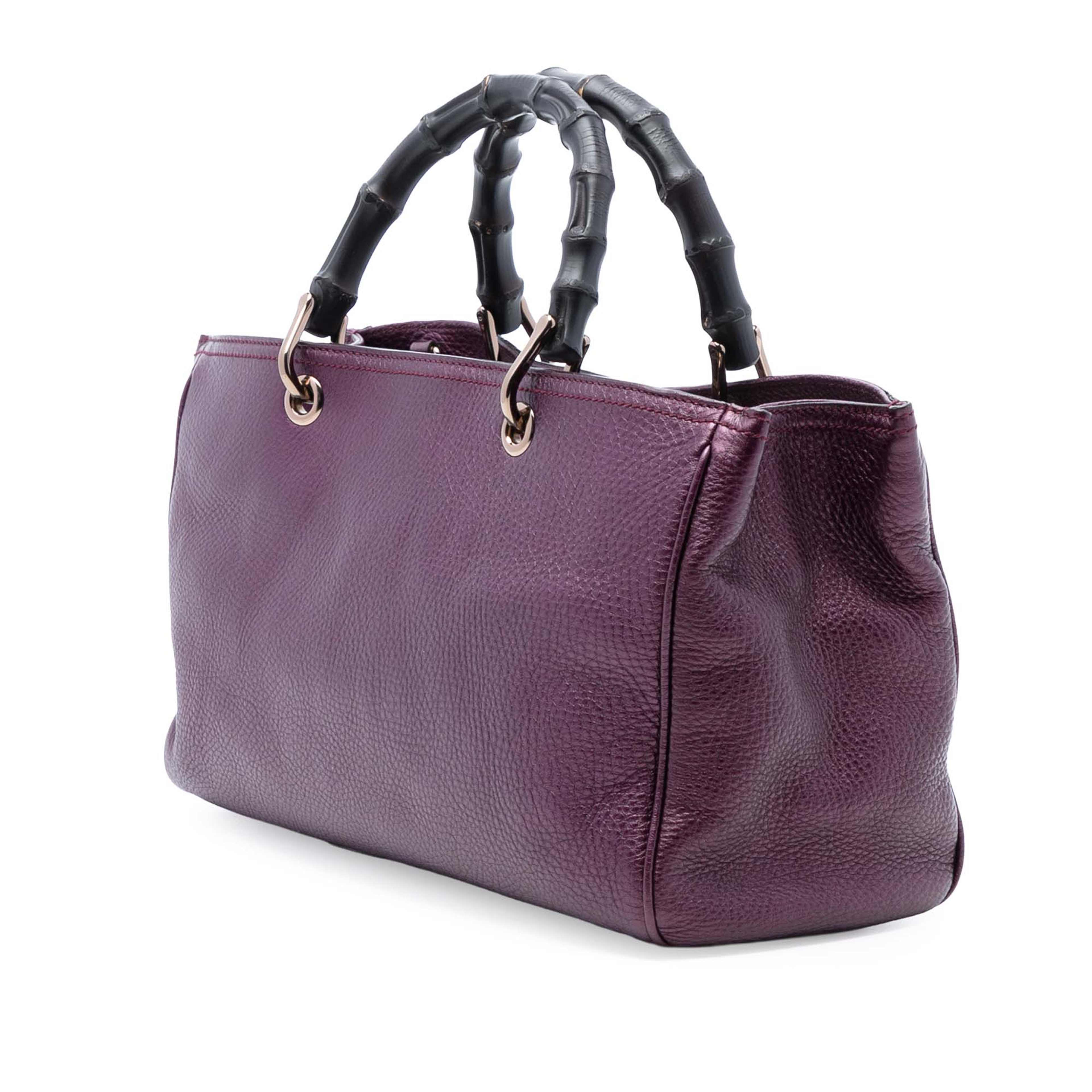 Gucci Medium Calfskin Bamboo Shopper Satchel, från Luxclusif, i färgen purpur. Klicka för att öppna bilden i stort format
