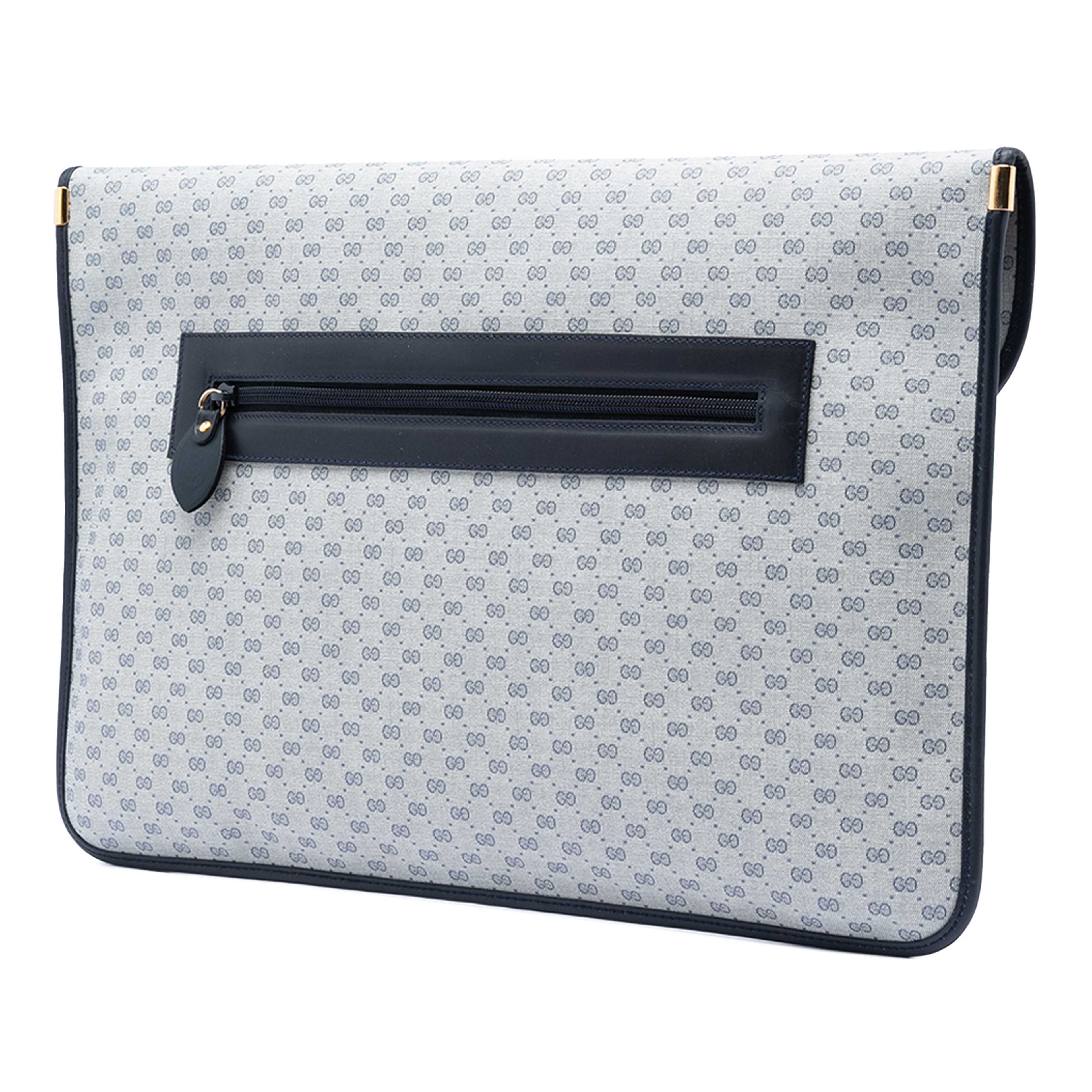 Gucci Micro Gg Supreme Clutch, från Luxclusif, i färgen gray. Klicka för att öppna bilden i stort format