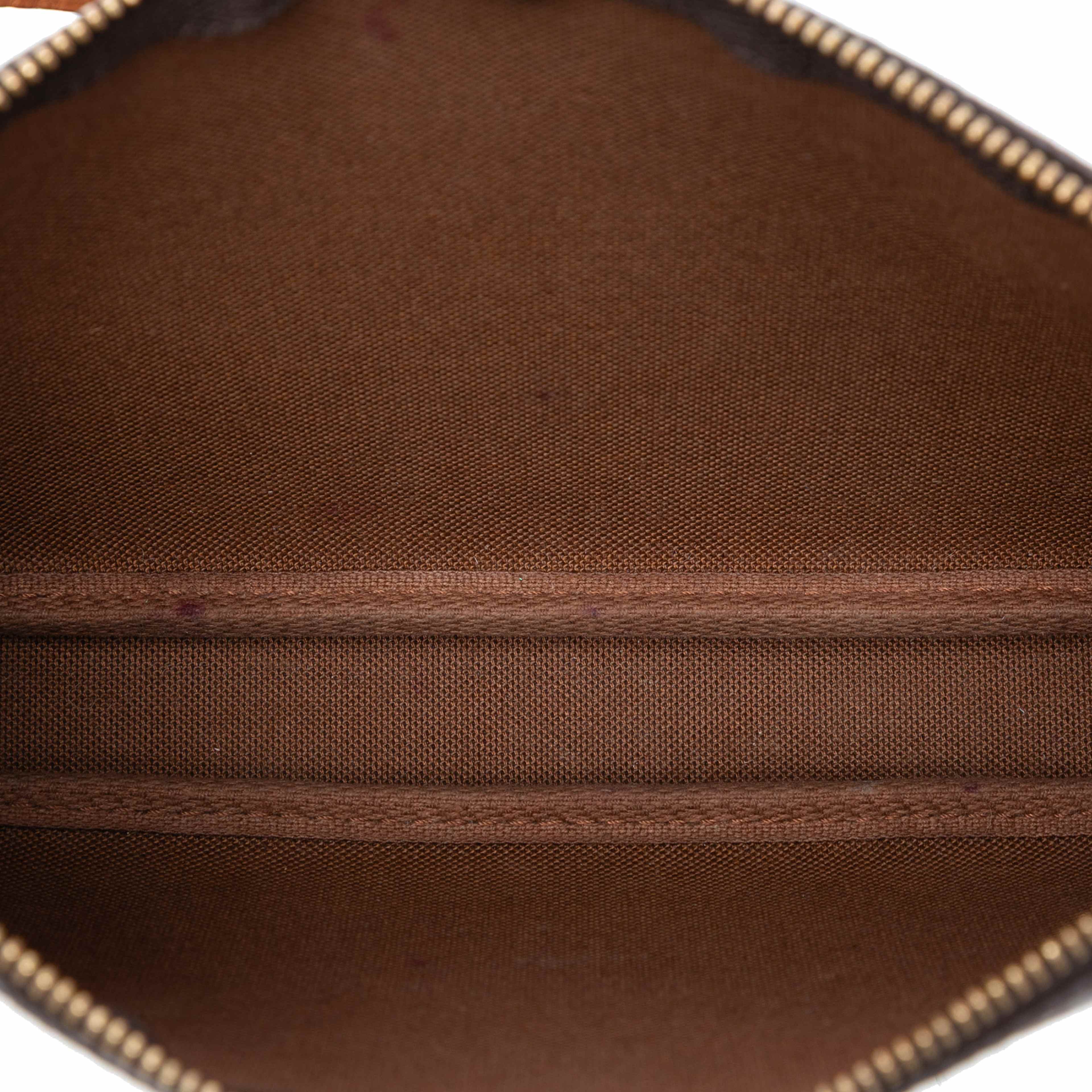 Louis Vuitton Monogram Pochette Accessoires, från Luxclusif, i färgen brown. Klicka för att öppna bilden i stort format