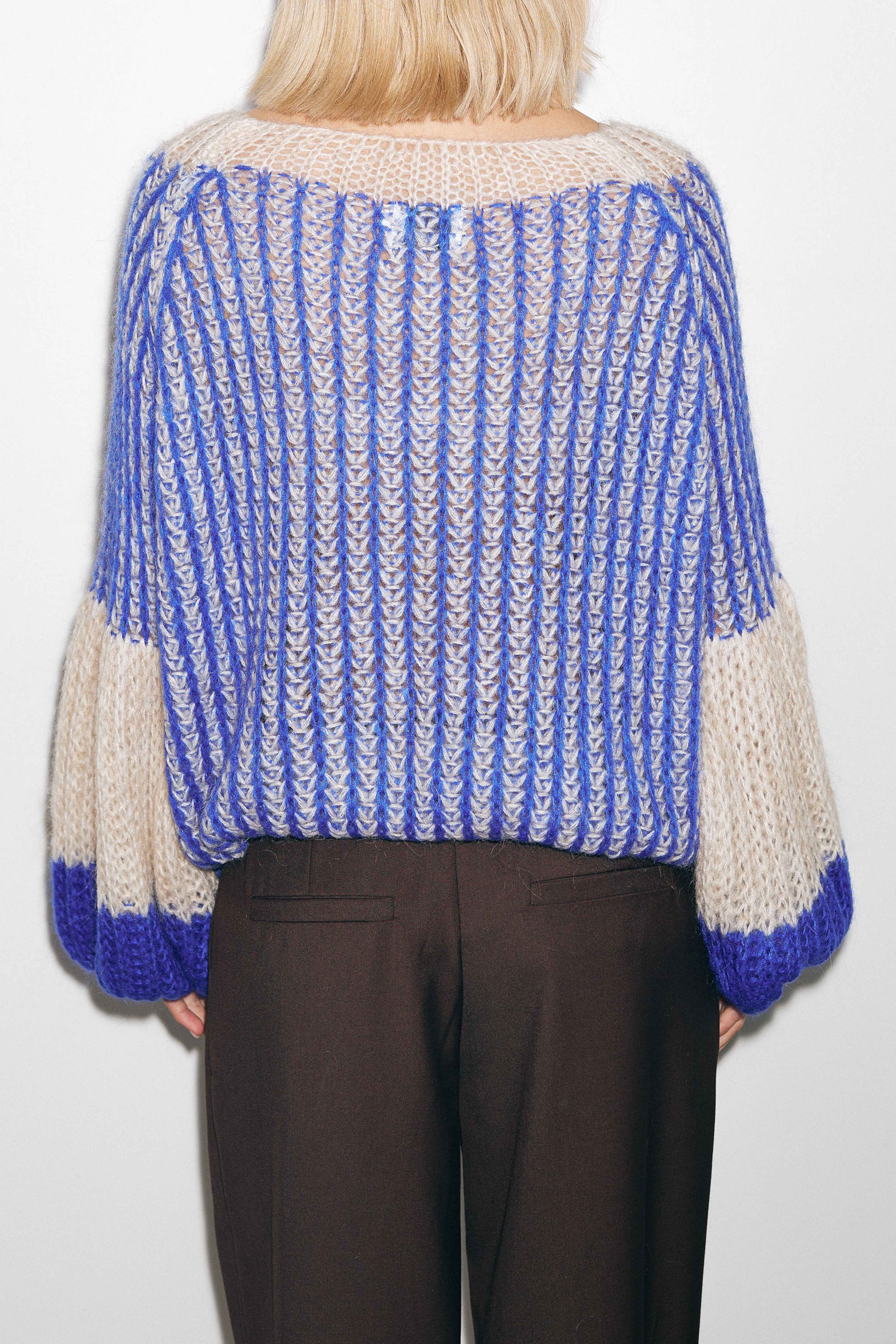 Liana Knit Sweater - Cream/cobalt Blue