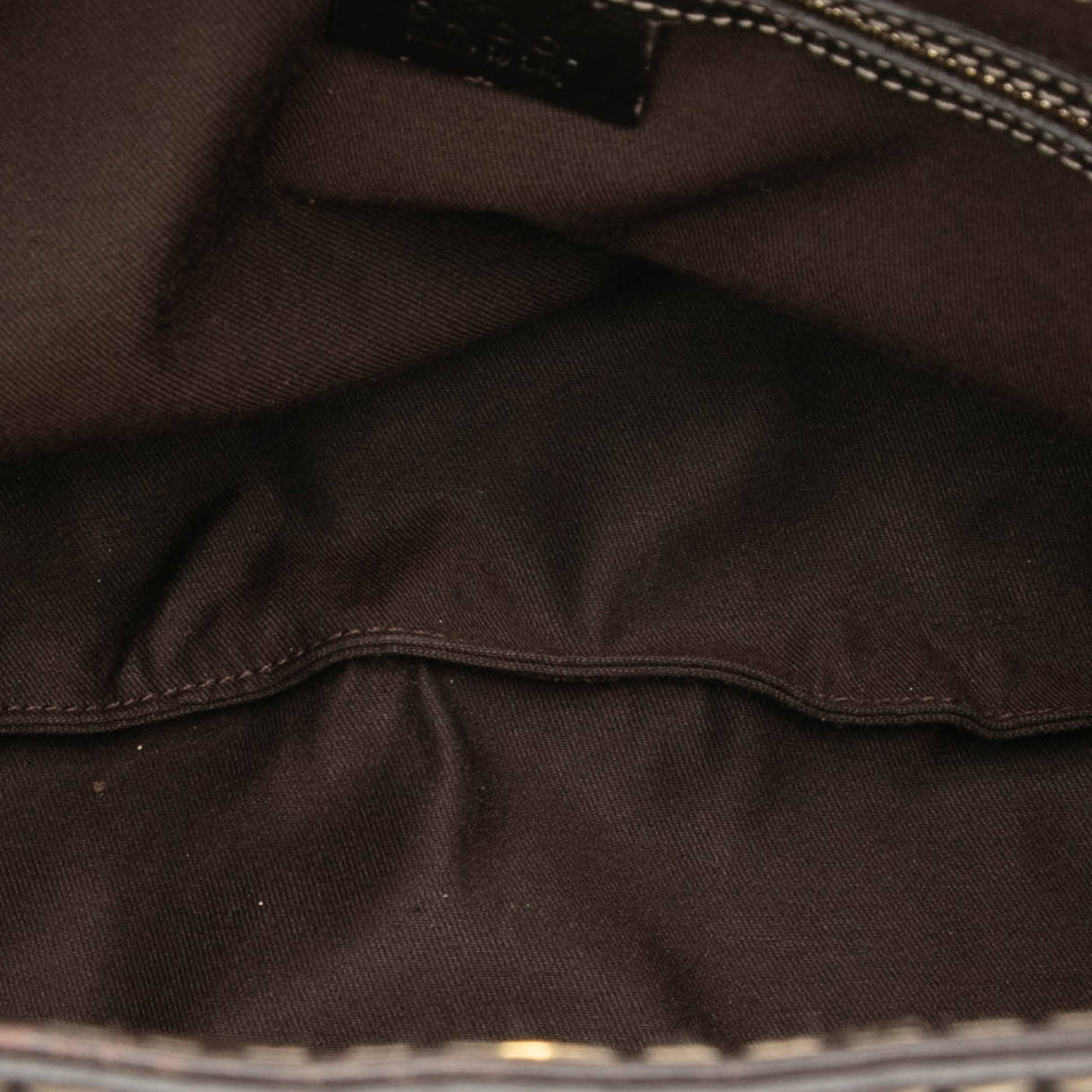 Gucci Gg Canvas Dialux Queen Hobo, från Luxclusif, i färgen beige. Klicka för att öppna bilden i stort format