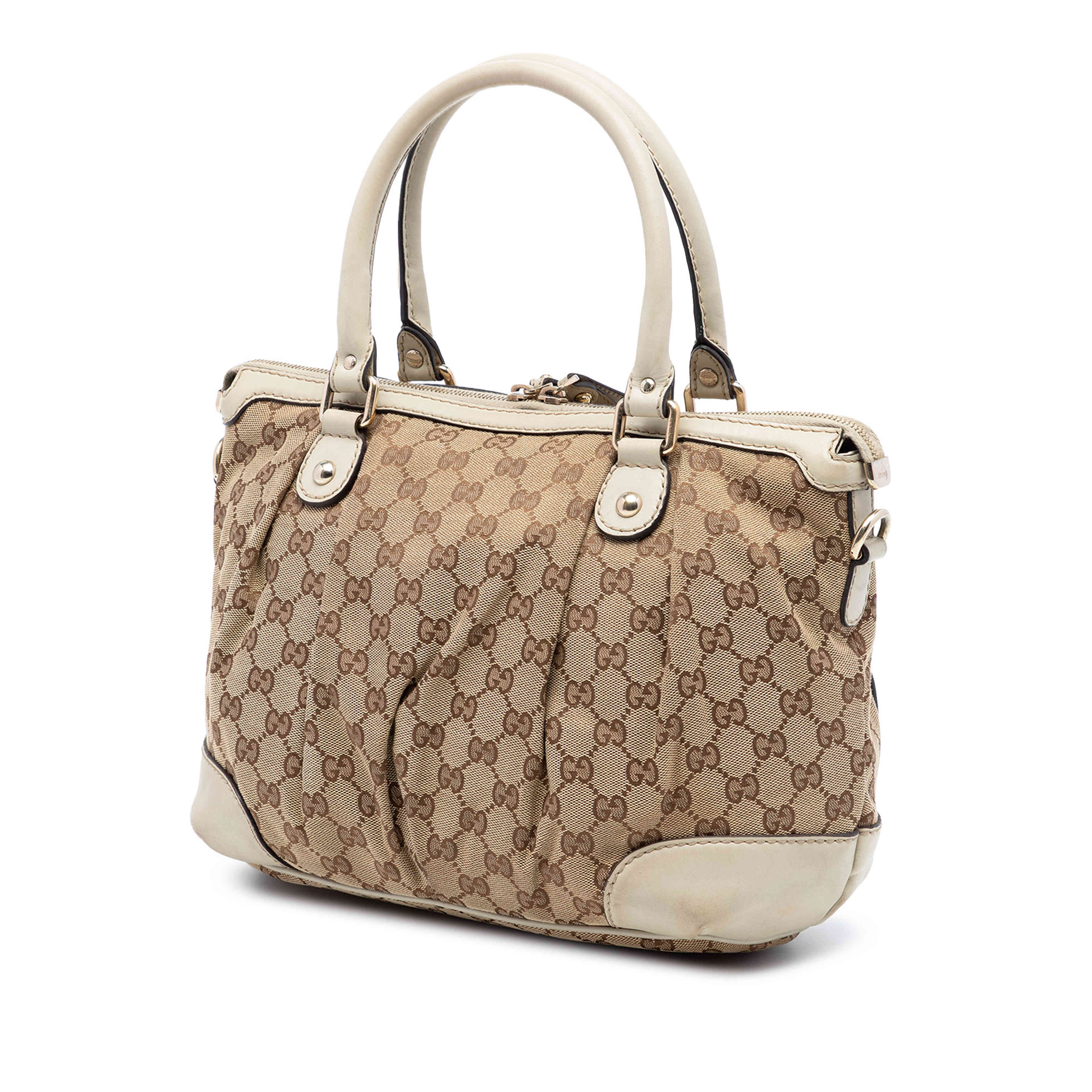 Gucci Gg Canvas Sukey Satchel, från Luxclusif, i färgen beige. Klicka för att öppna bilden i stort format