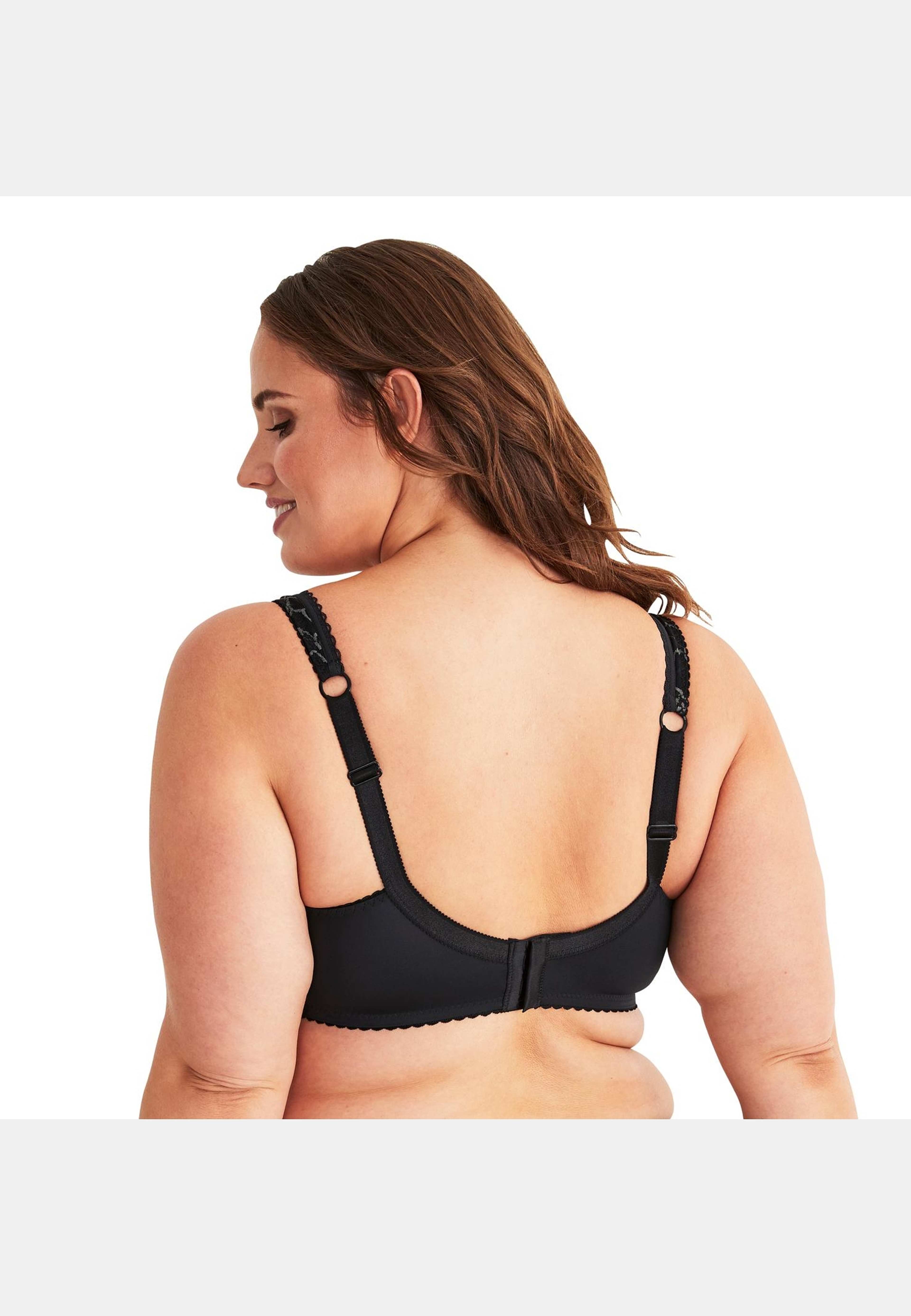 Lace Shape Vadderad Bygel-bh, från Swegmark, i färgen black. Klicka för att öppna bilden i stort format