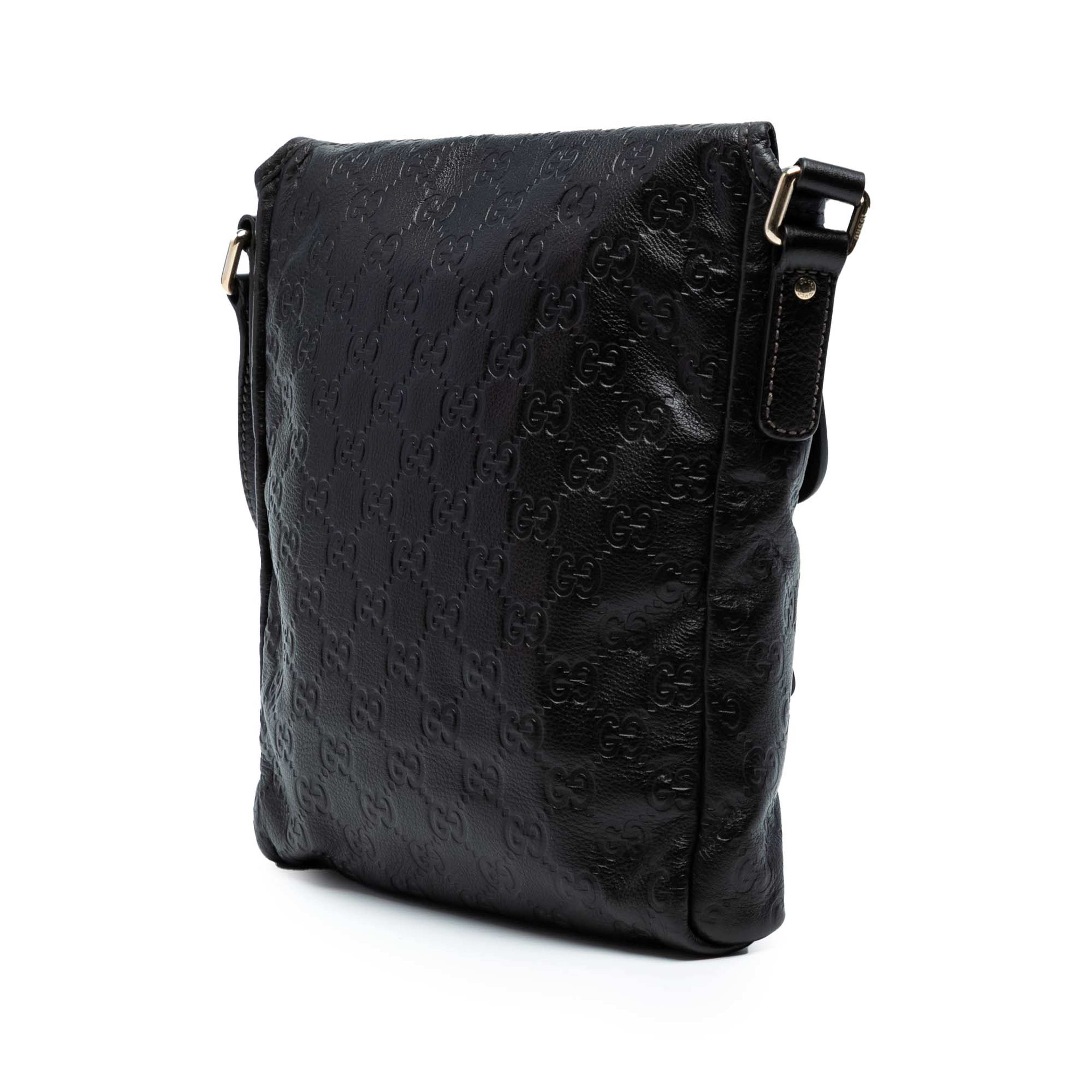 Gucci Guccissima Crossbody, från Luxclusif, i färgen black. Klicka för att öppna bilden i stort format