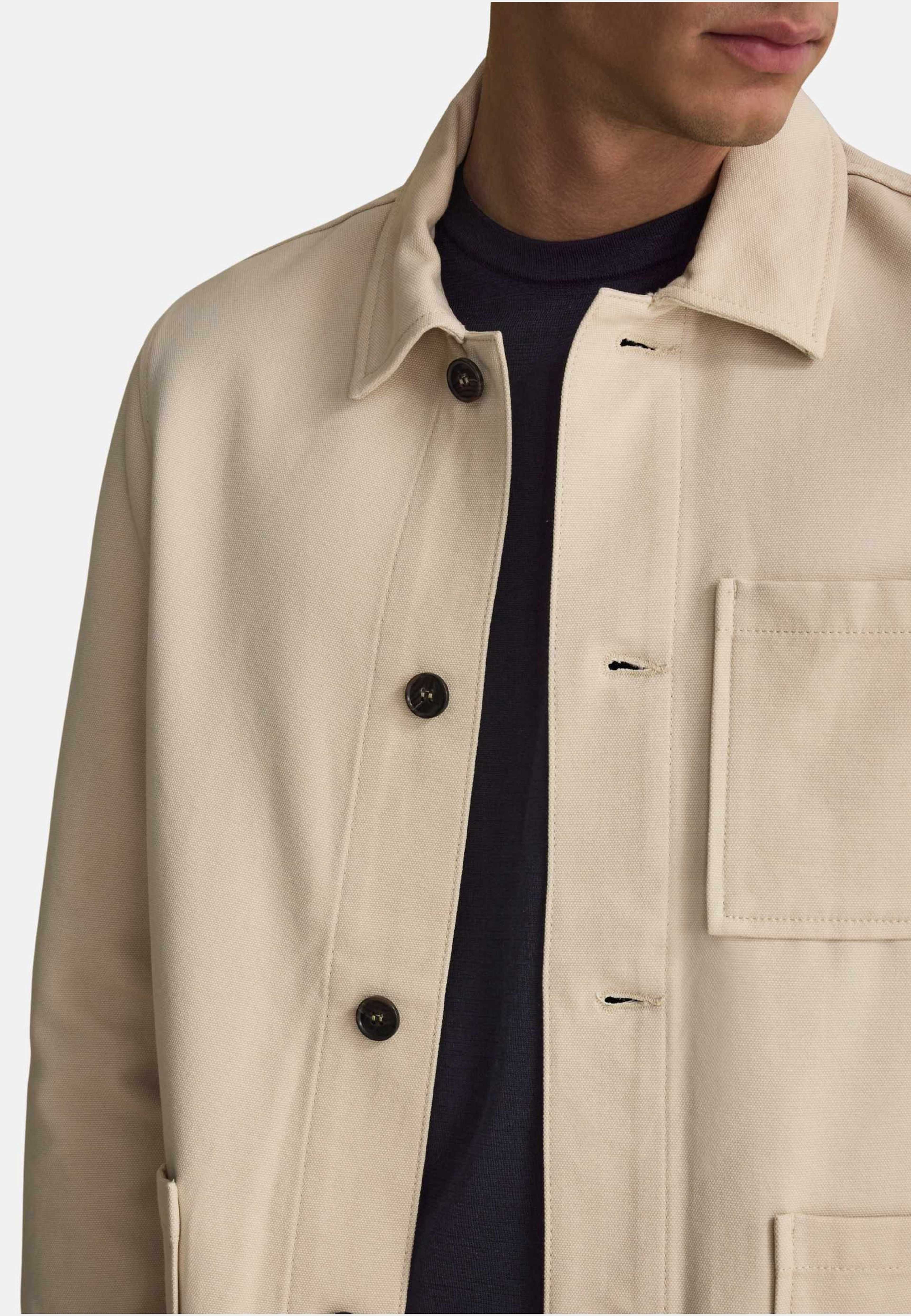 Cotton Overshirt (tommy), från John Henric, i färgen beige. Klicka för att öppna bilden i stort format