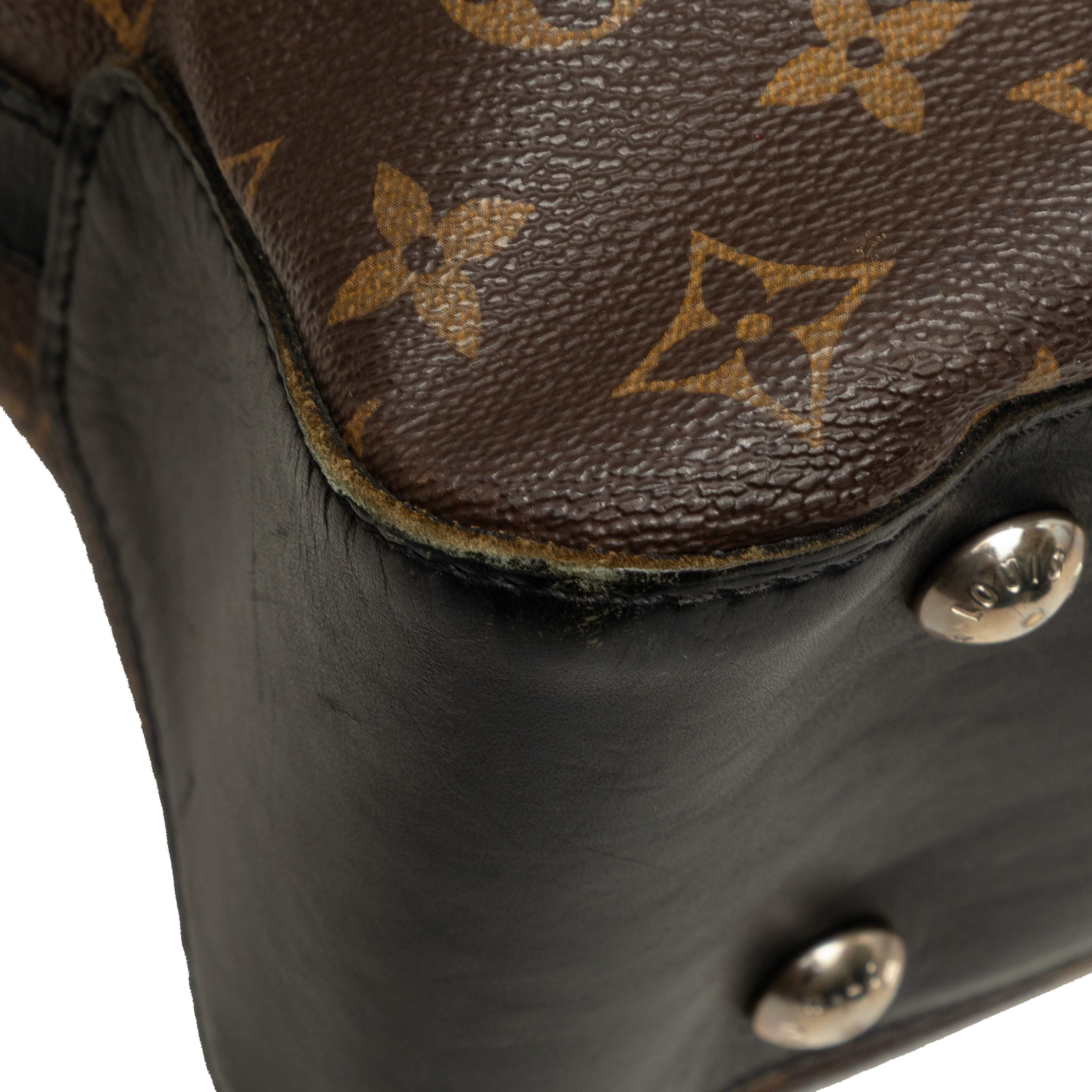 Louis Vuitton Monogram Macassar Davis, från Luxclusif, i färgen brun. Klicka för att öppna bilden i stort format