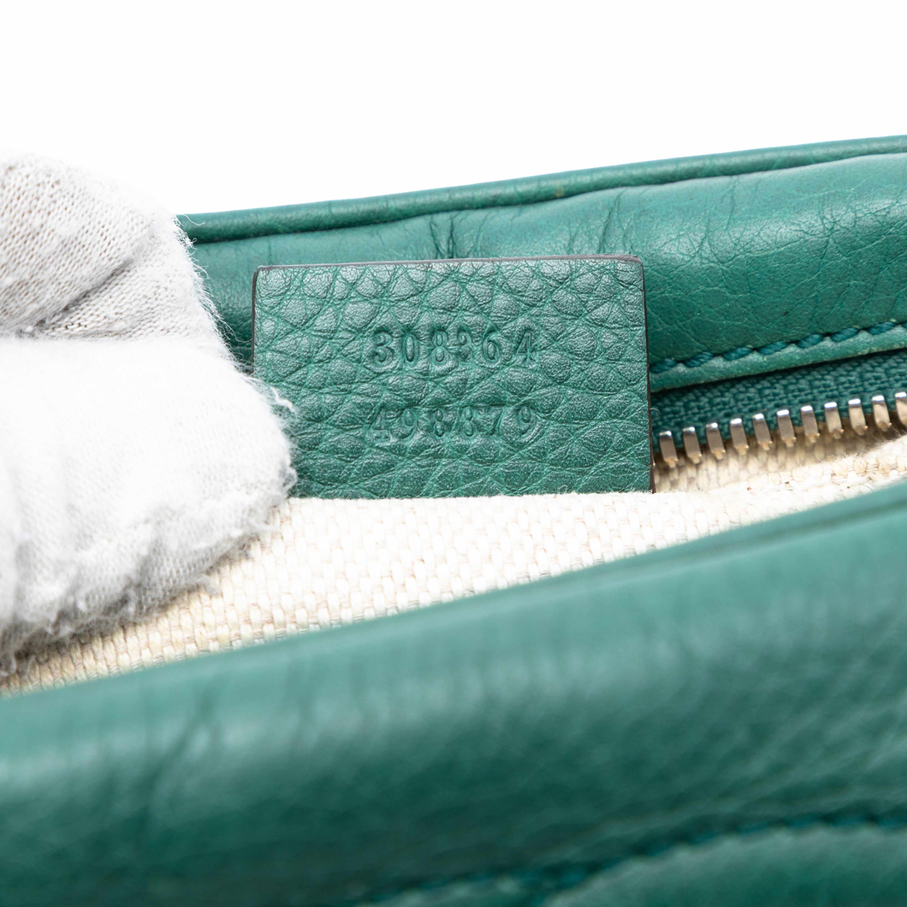 Gucci Leather Soho Disco Crossbody, från Luxclusif, i färgen green. Klicka för att öppna bilden i stort format