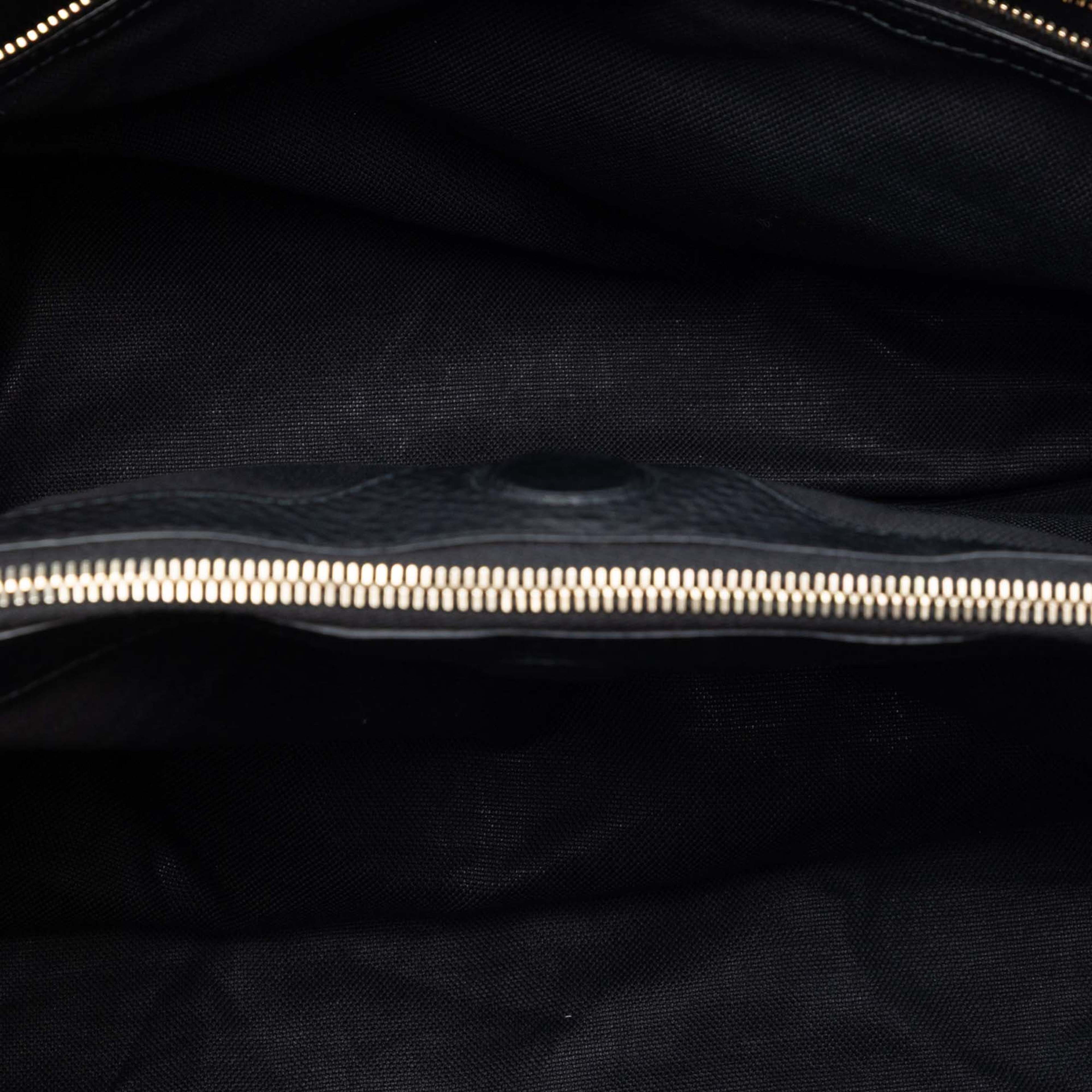 Gucci Large Calfskin Bamboo Shopper Satchel, från Luxclusif, i färgen black. Klicka för att öppna bilden i stort format