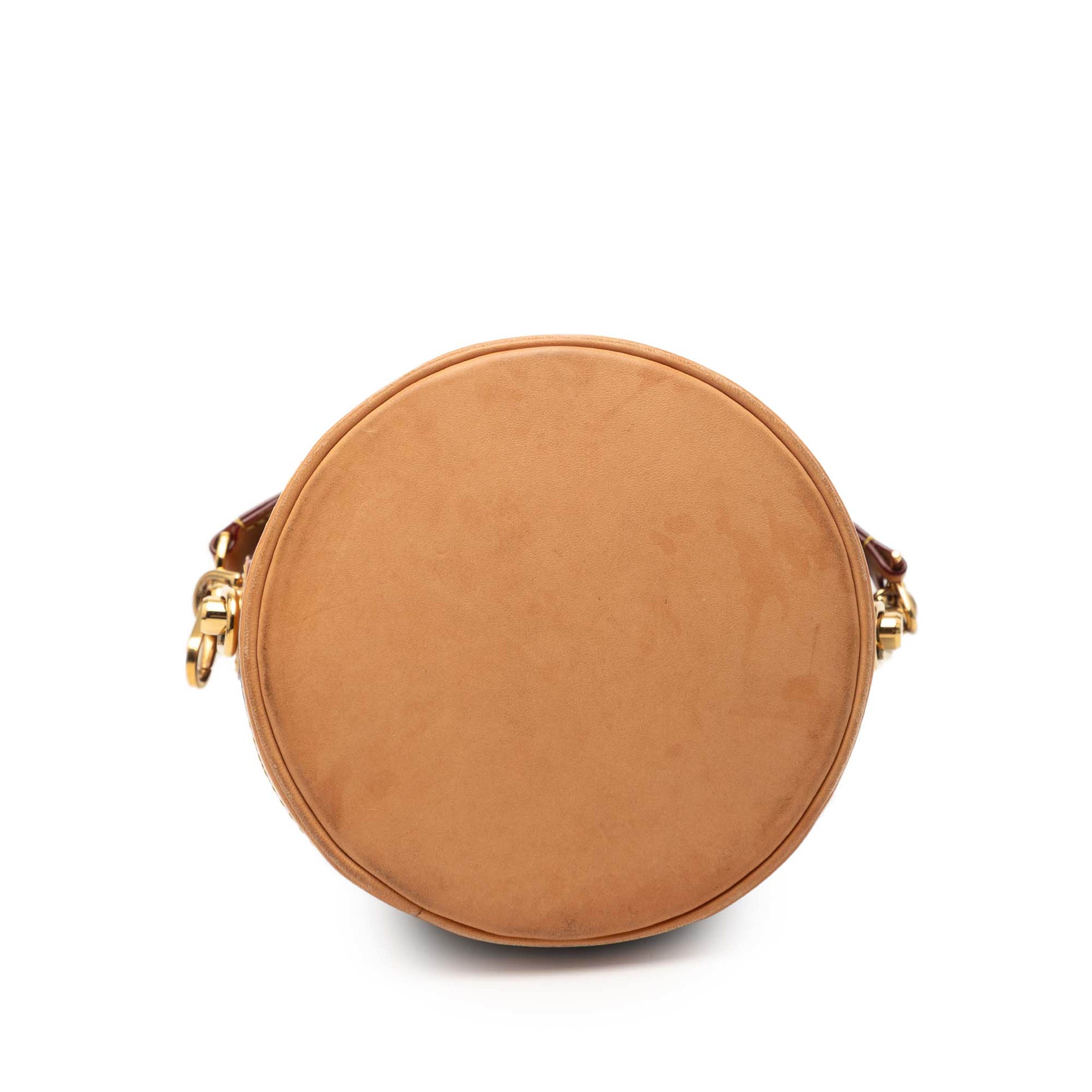 Louis Vuitton Monogram Duffle Bucket Bag, från Luxclusif, i färgen brown. Klicka för att öppna bilden i stort format