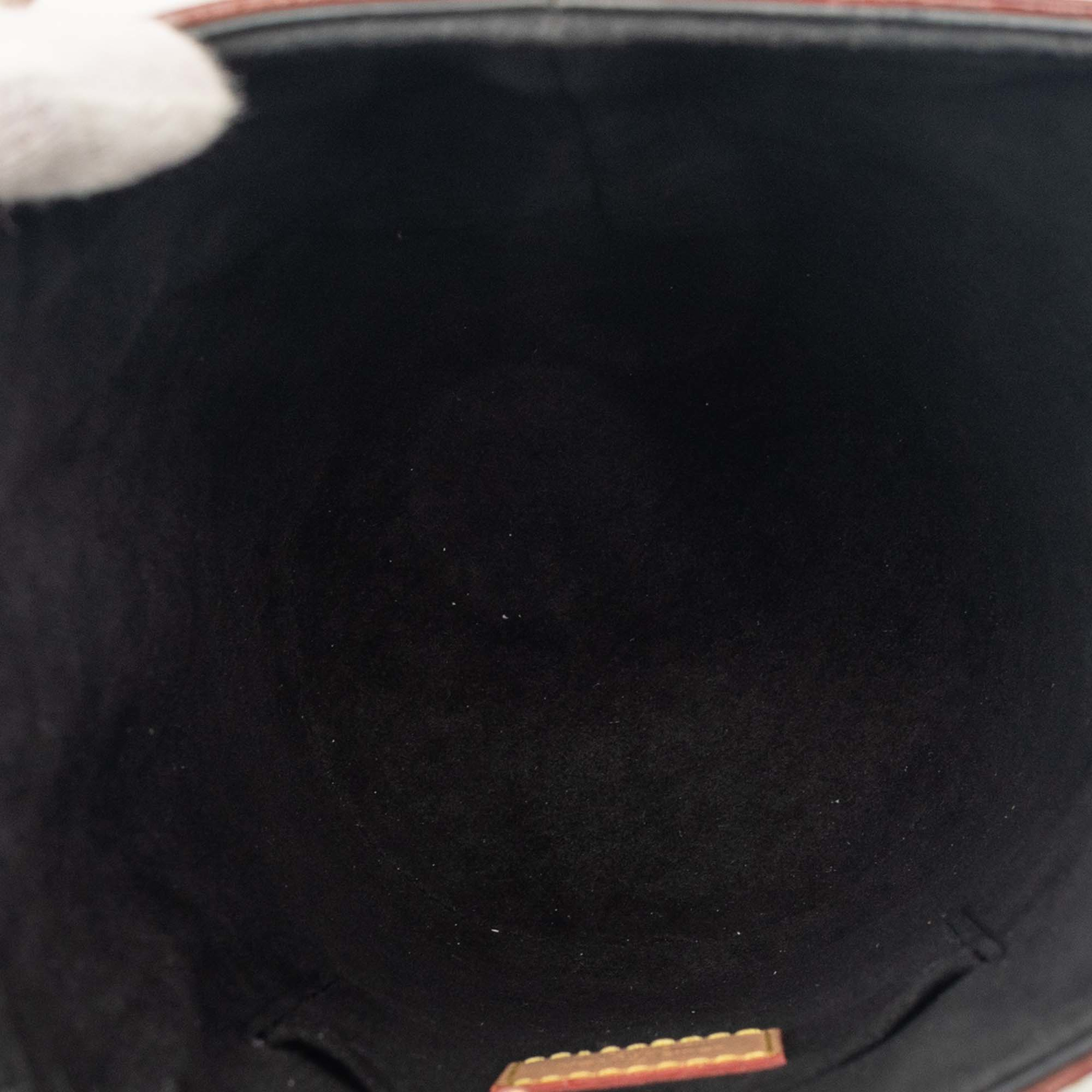 Louis Vuitton Monogram Duffle Bucket Bag, från Luxclusif, i färgen brown. Klicka för att öppna bilden i stort format