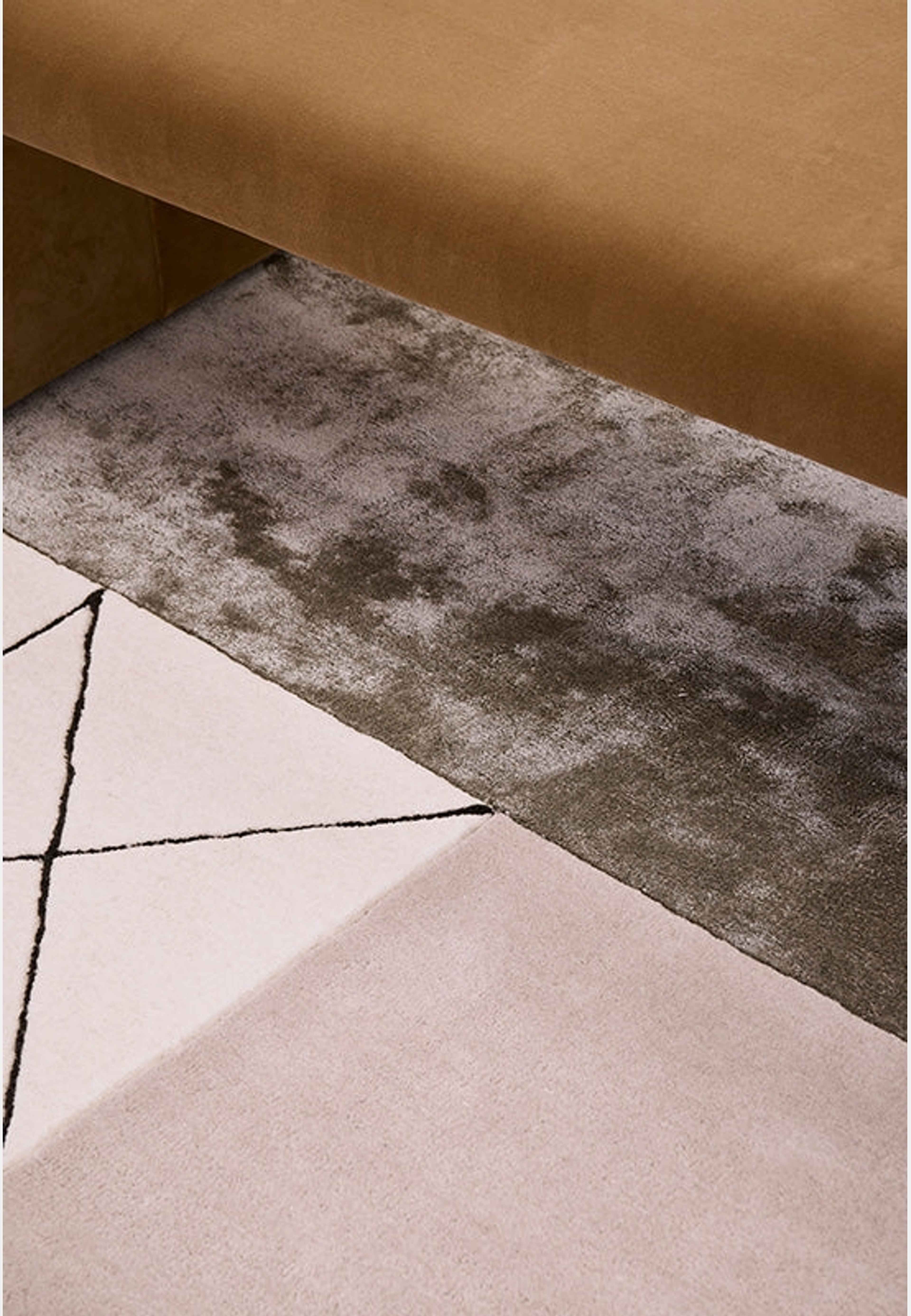 Simon Mullan Patch Work, från Layered, i färgen patch work white. Klicka för att öppna bilden i stort format