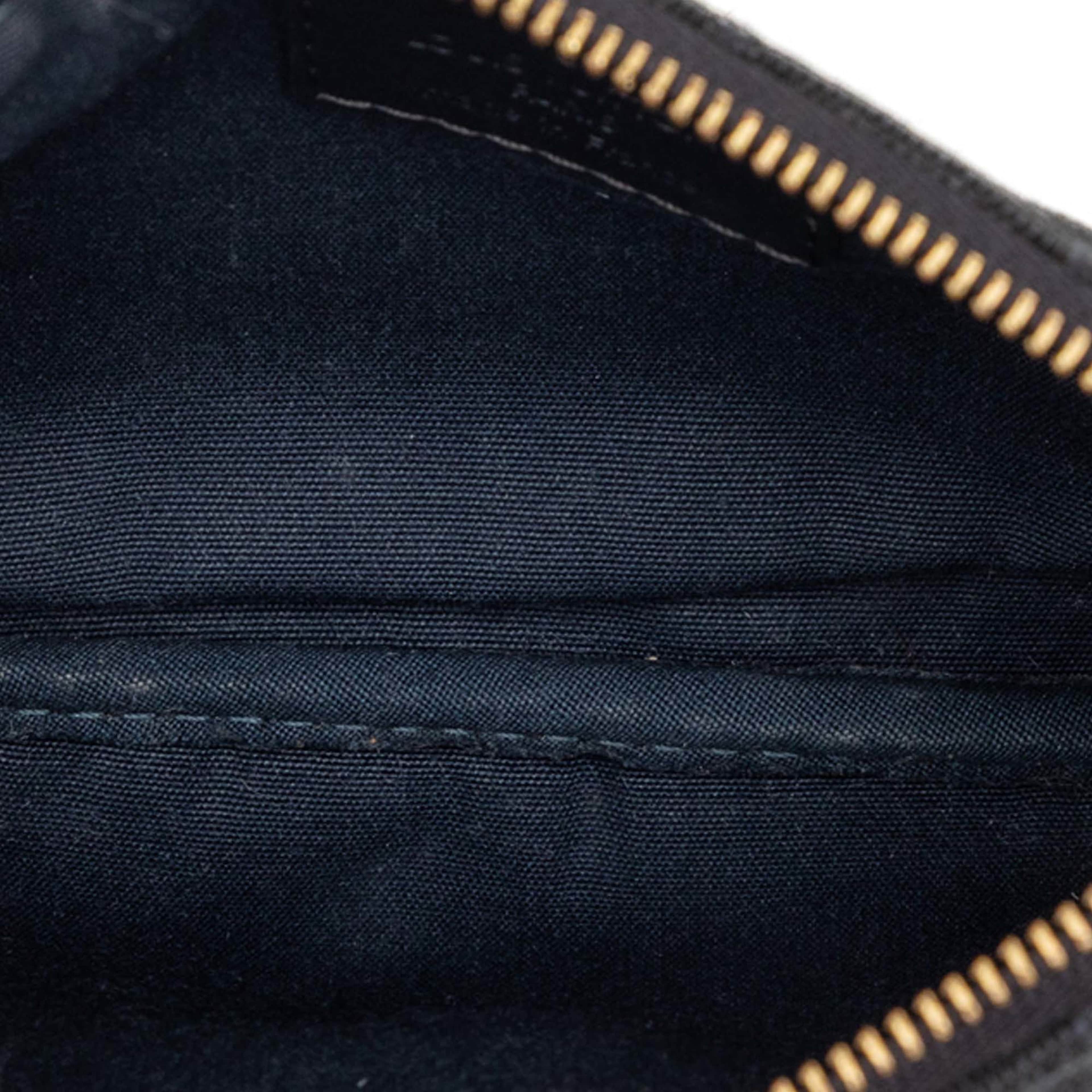 Louis Vuitton Epi Figari Pm, från Luxclusif, i färgen blå. Klicka för att öppna bilden i stort format