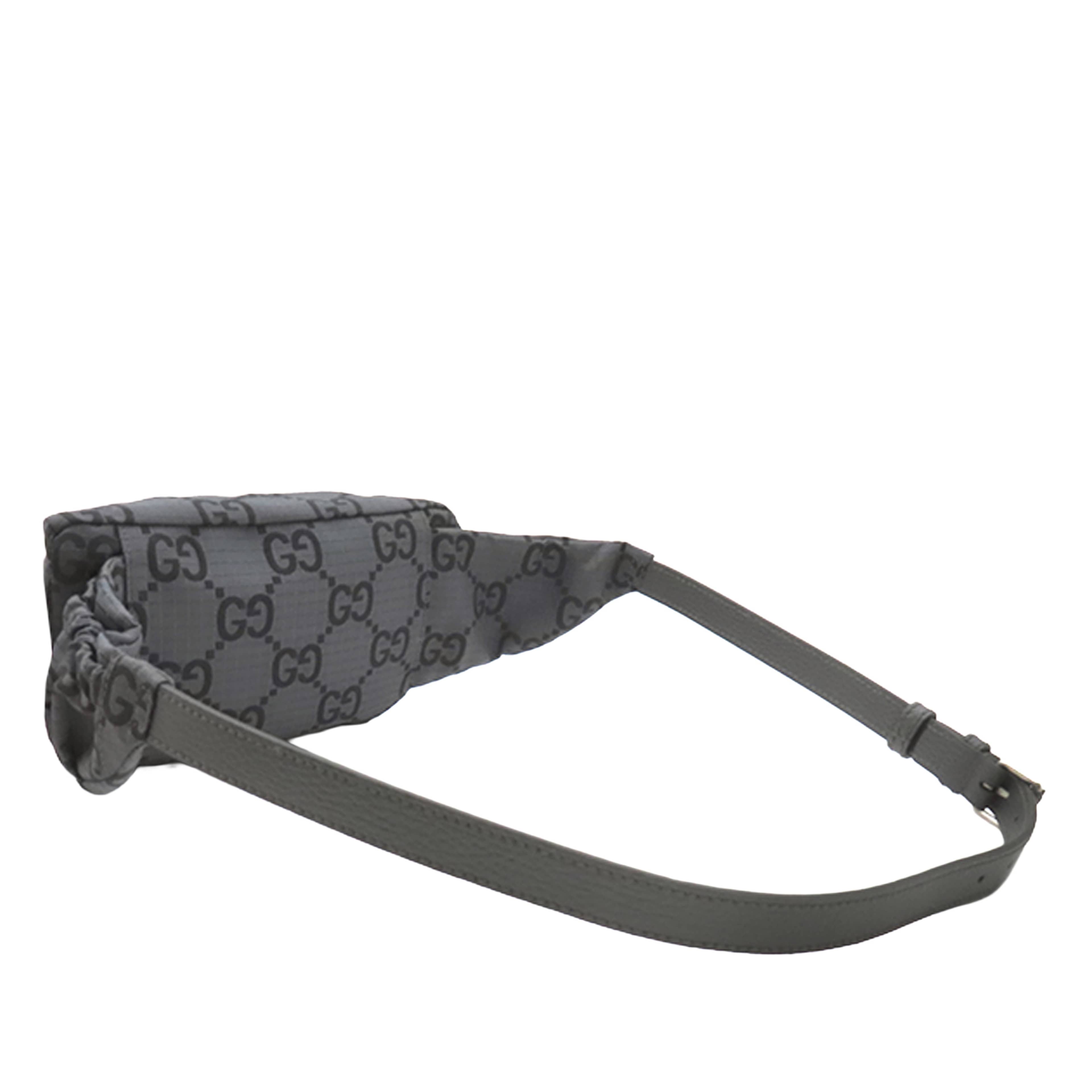 Gucci Gg Nylon Ripstop Belt Bag, från Luxclusif, i färgen gray. Klicka för att öppna bilden i stort format