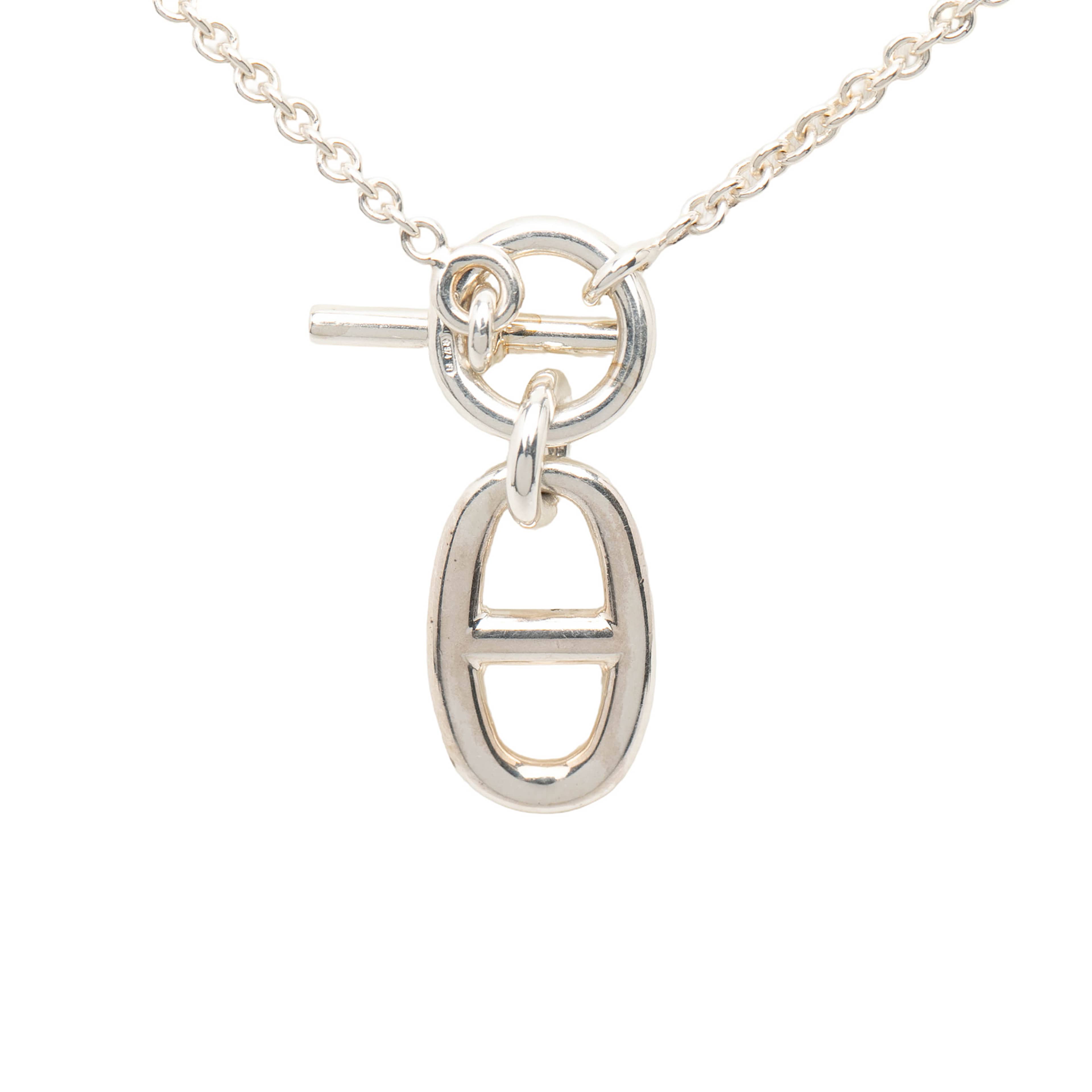 Hermès Sterling Silver Chaine D Ancre Pendant Necklace, från Luxclusif, i färgen silver. Klicka för att öppna bilden i stort format