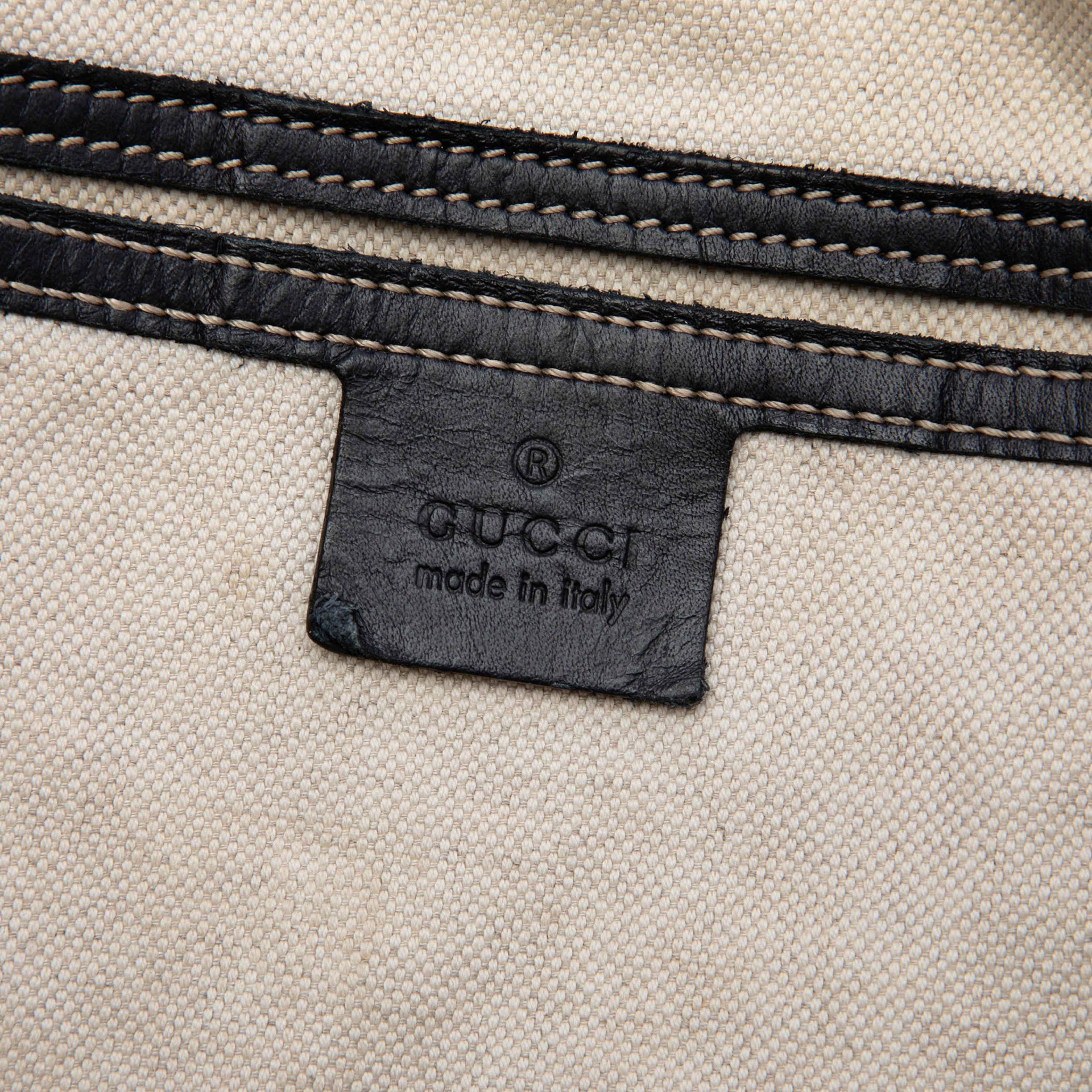 Gucci Gg Supreme Business Bag, från Luxclusif, i färgen beige. Klicka för att öppna bilden i stort format
