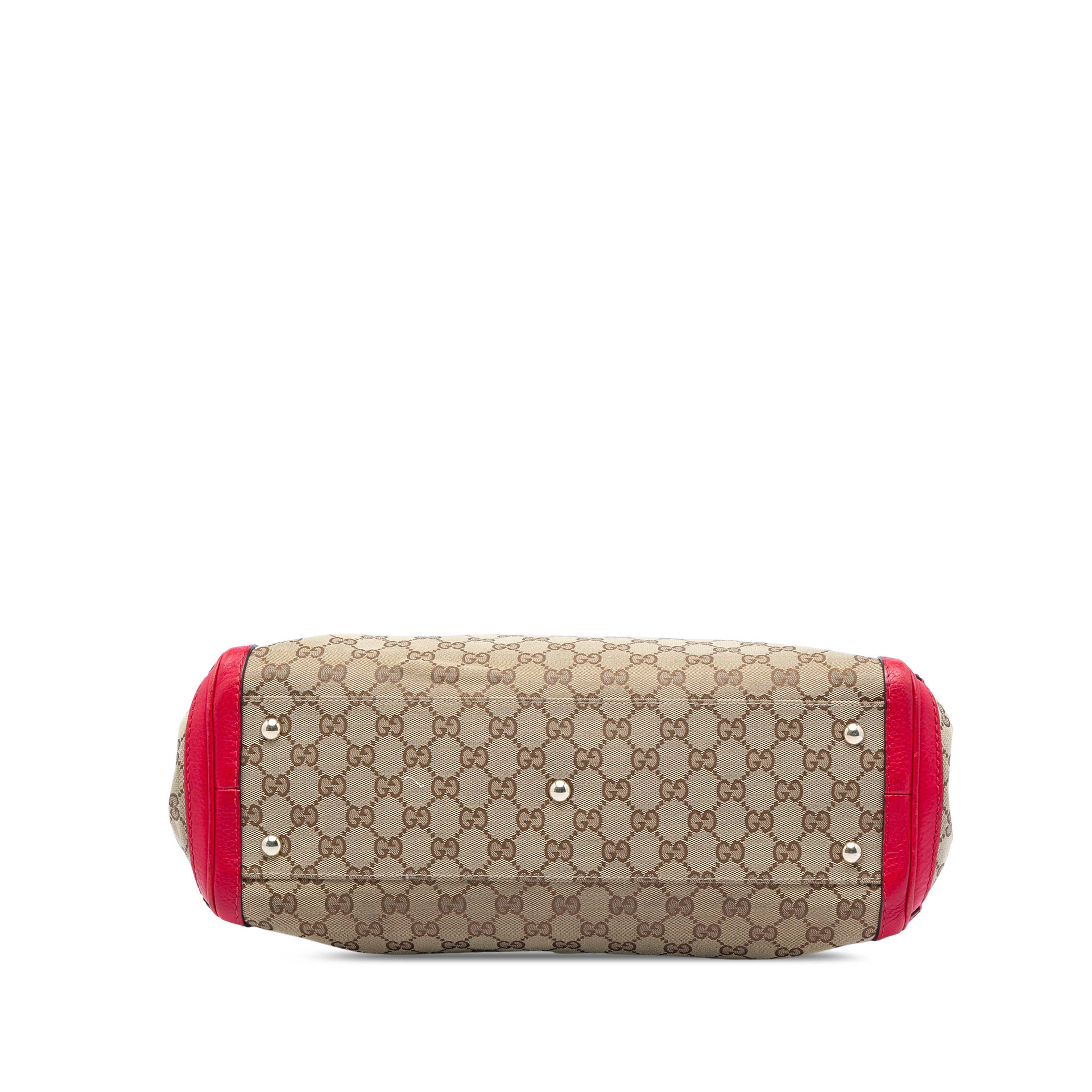 Gucci Gg Canvas Bella Tote, från Luxclusif, i färgen röd. Klicka för att öppna bilden i stort format