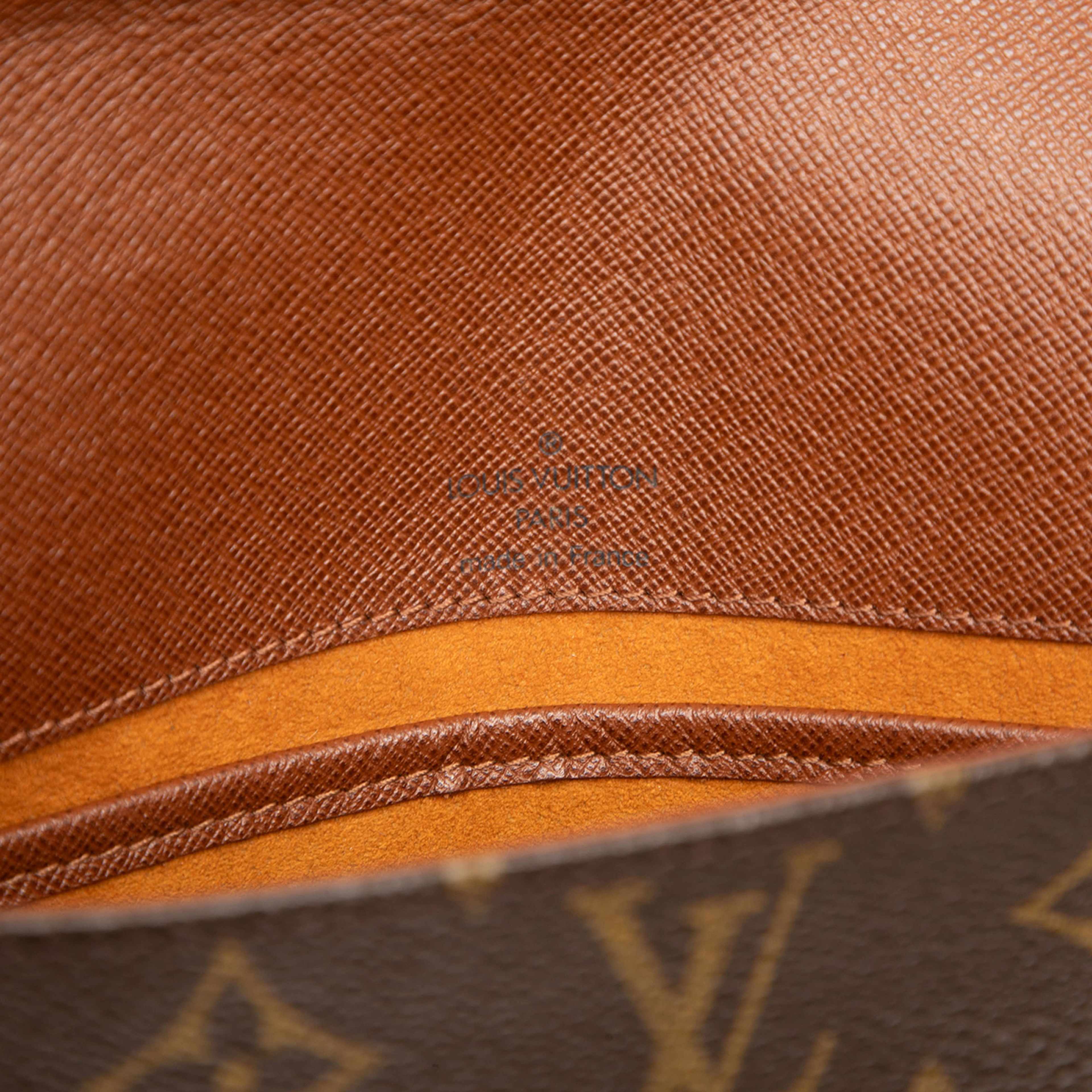 Louis Vuitton Monogram Musette Tango Short Strap, från Luxclusif, i färgen brown. Klicka för att öppna bilden i stort format
