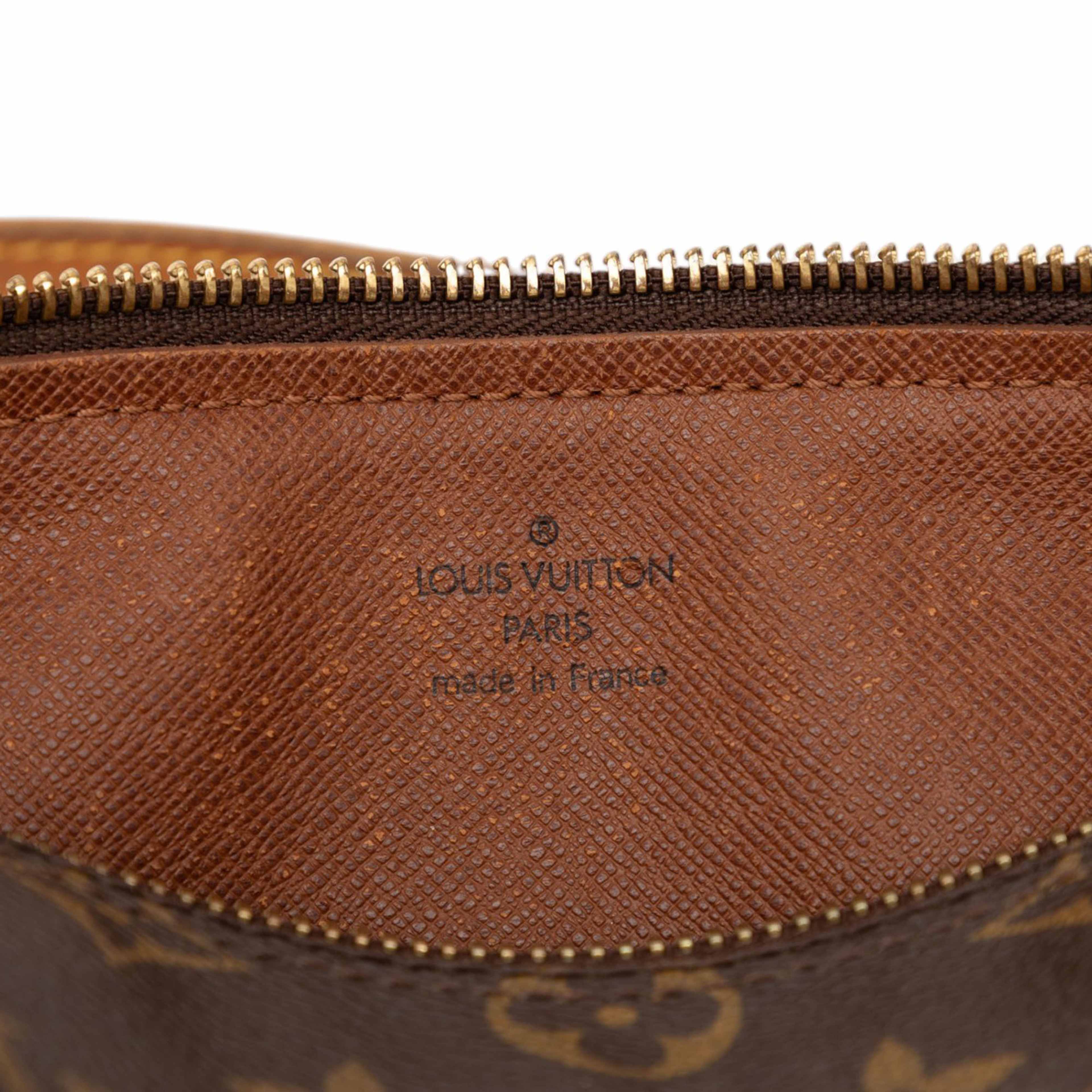 Louis Vuitton Monogram Papillon 28, från Luxclusif, i färgen brown. Klicka för att öppna bilden i stort format
