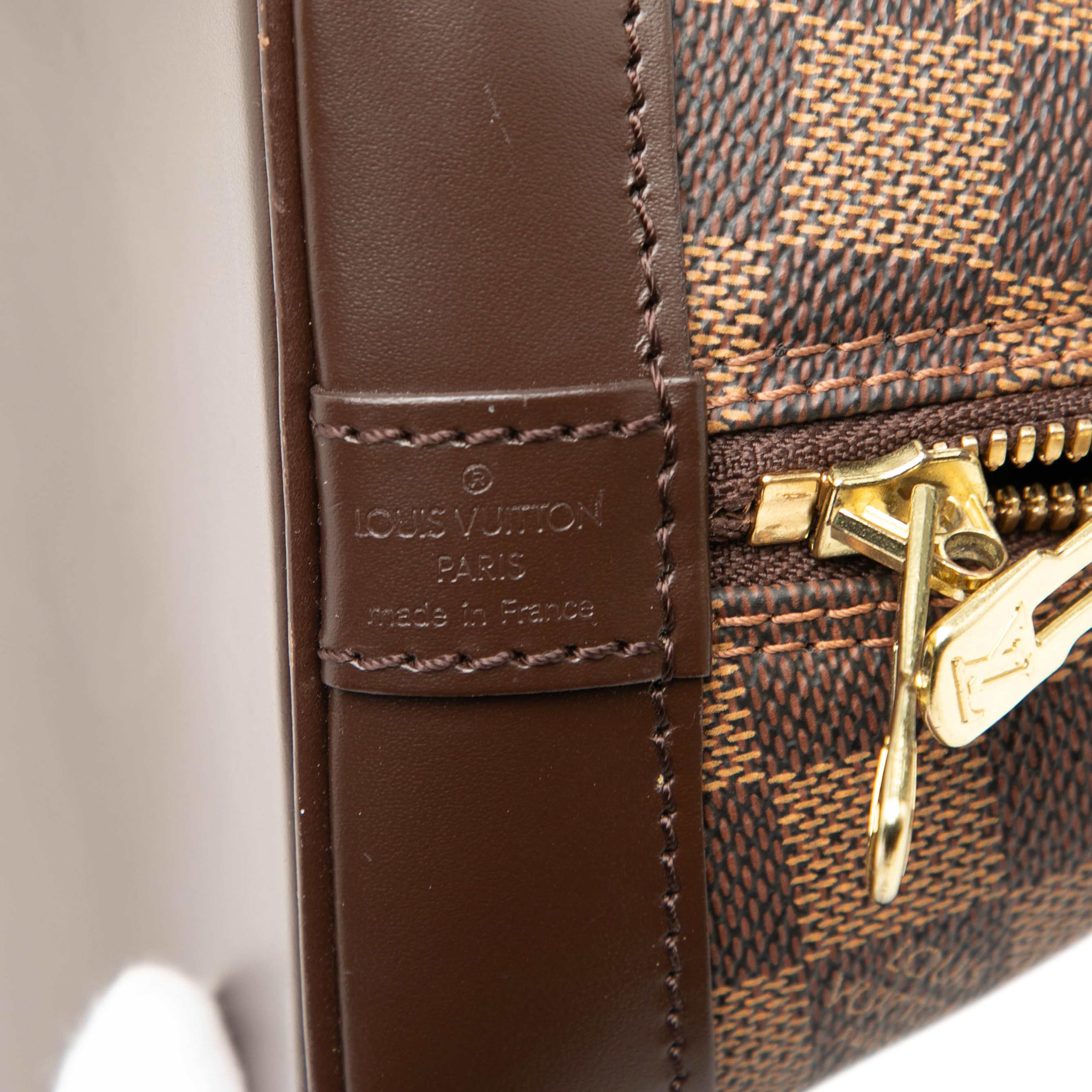 Louis Vuitton Damier Ebene Alma Pm, från Luxclusif, i färgen brun. Klicka för att öppna bilden i stort format