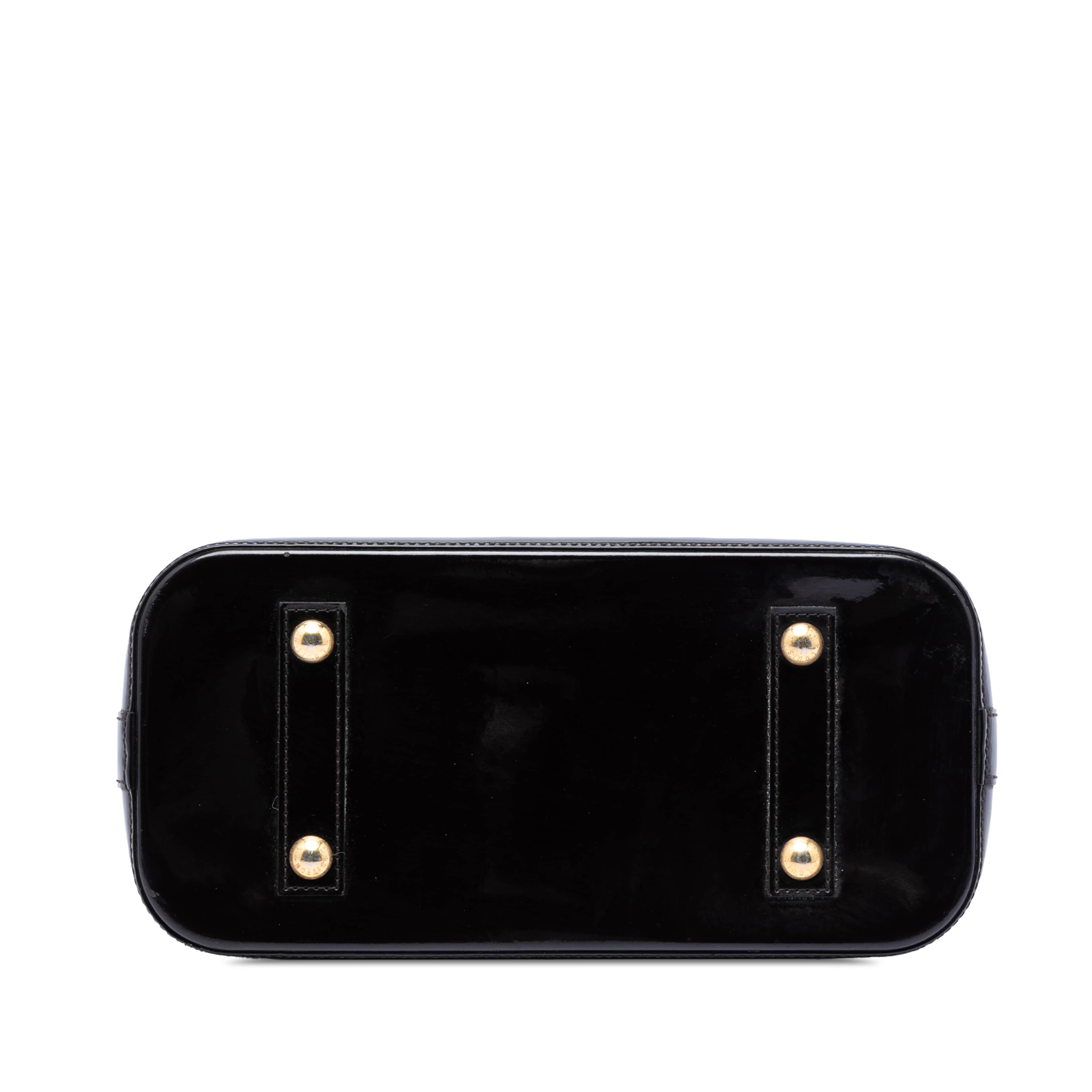 Louis Vuitton Monogram Vernis Alma Pm, från Luxclusif, i färgen svart. Klicka för att öppna bilden i stort format